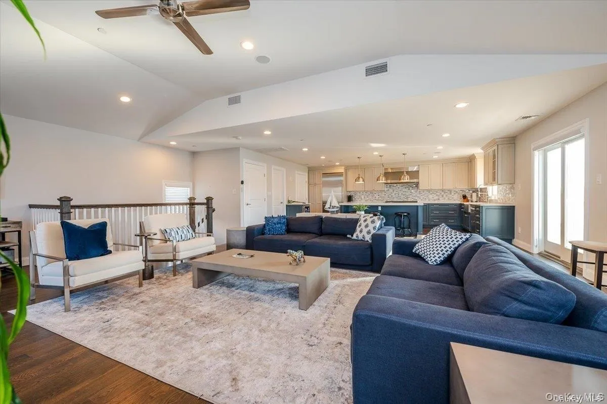 206 Grand Boulevard, Long Beach, NY, 3 Bedrooms Bedrooms, 7 Rooms Rooms,2 BathroomsBathrooms,Residential Lease,For Rent,Grand,0,968353 206 Grand Boulevard, Long Beach, NY, 3 Bedrooms Bedrooms, 7 Rooms Rooms,2 BathroomsBathrooms,Residential Lease,For Rent,Grand,0,968353