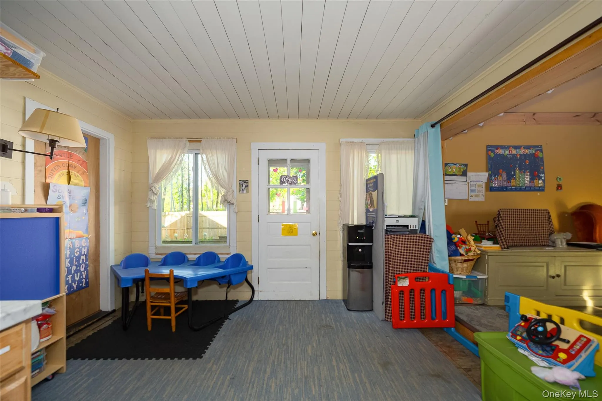 possible den/office/in-law possible den/office/in-law