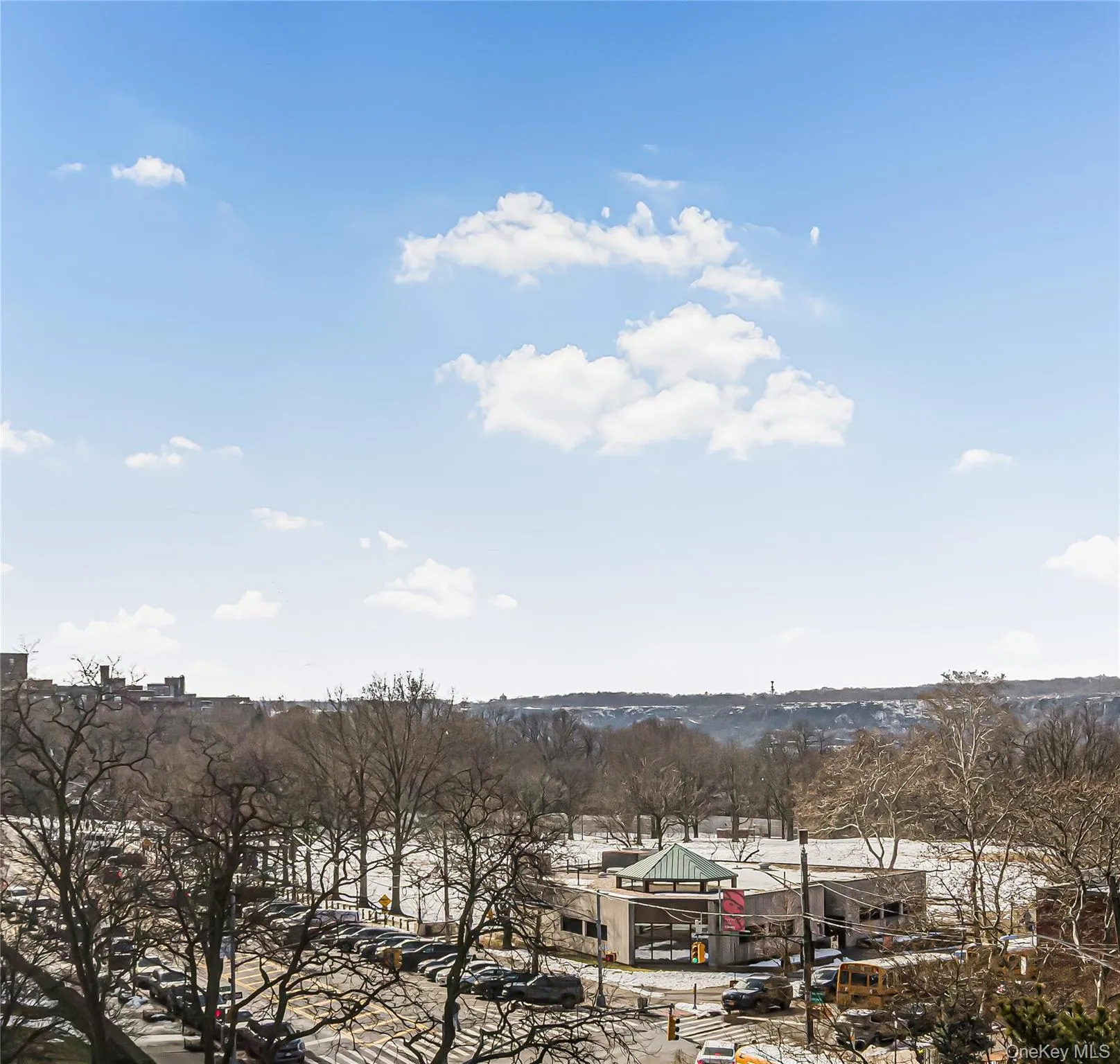 3515 Henry Hudson Parkway, New York, NY, 2 Bedrooms Bedrooms, 4 Rooms Rooms,2 BathroomsBathrooms,Residential,For Rent,Henry Hudson,0,968381 3515 Henry Hudson Parkway, New York, NY, 2 Bedrooms Bedrooms, 4 Rooms Rooms,2 BathroomsBathrooms,Residential,For Rent,Henry Hudson,0,968381