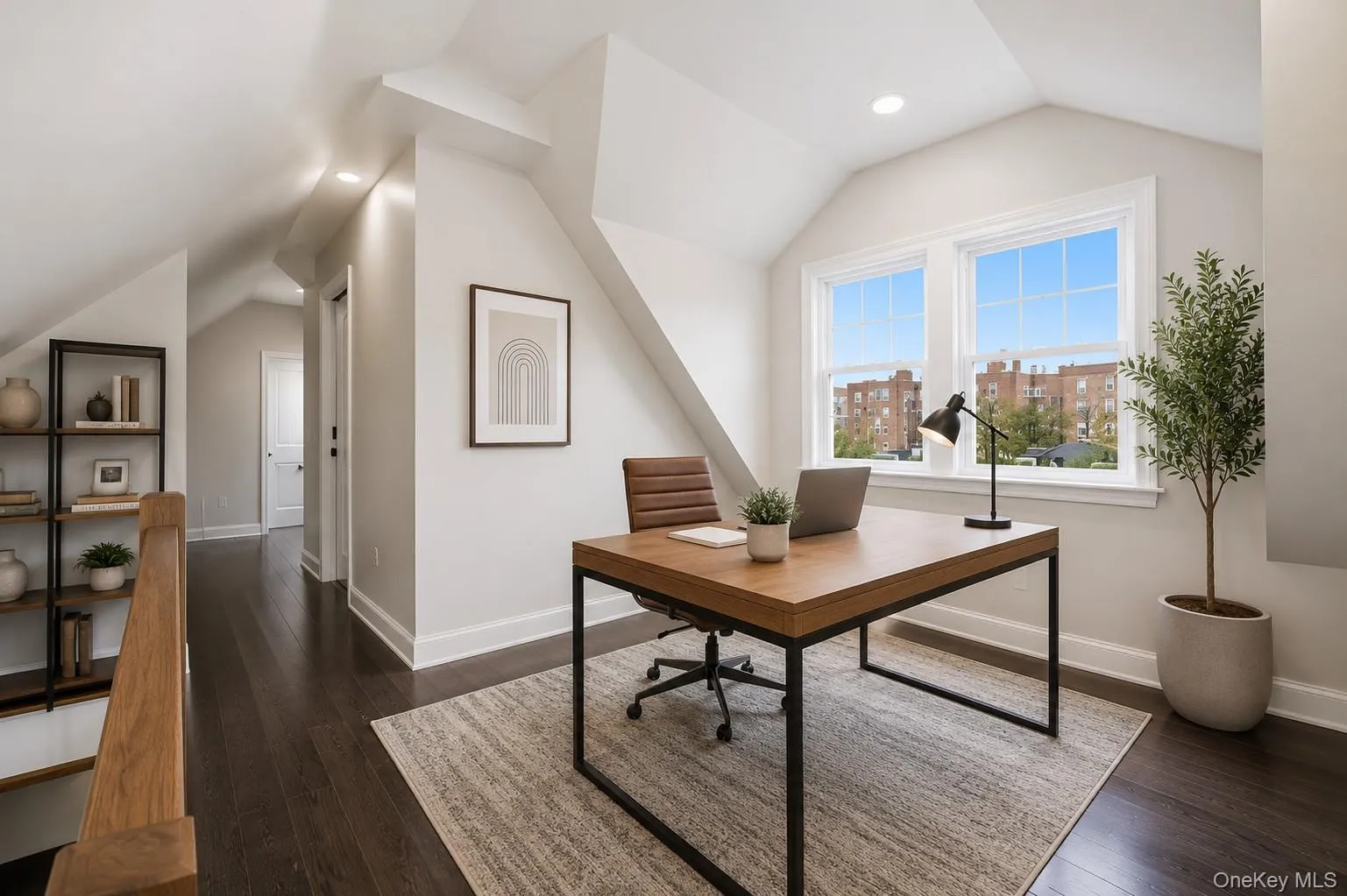Home office/den Home office/den