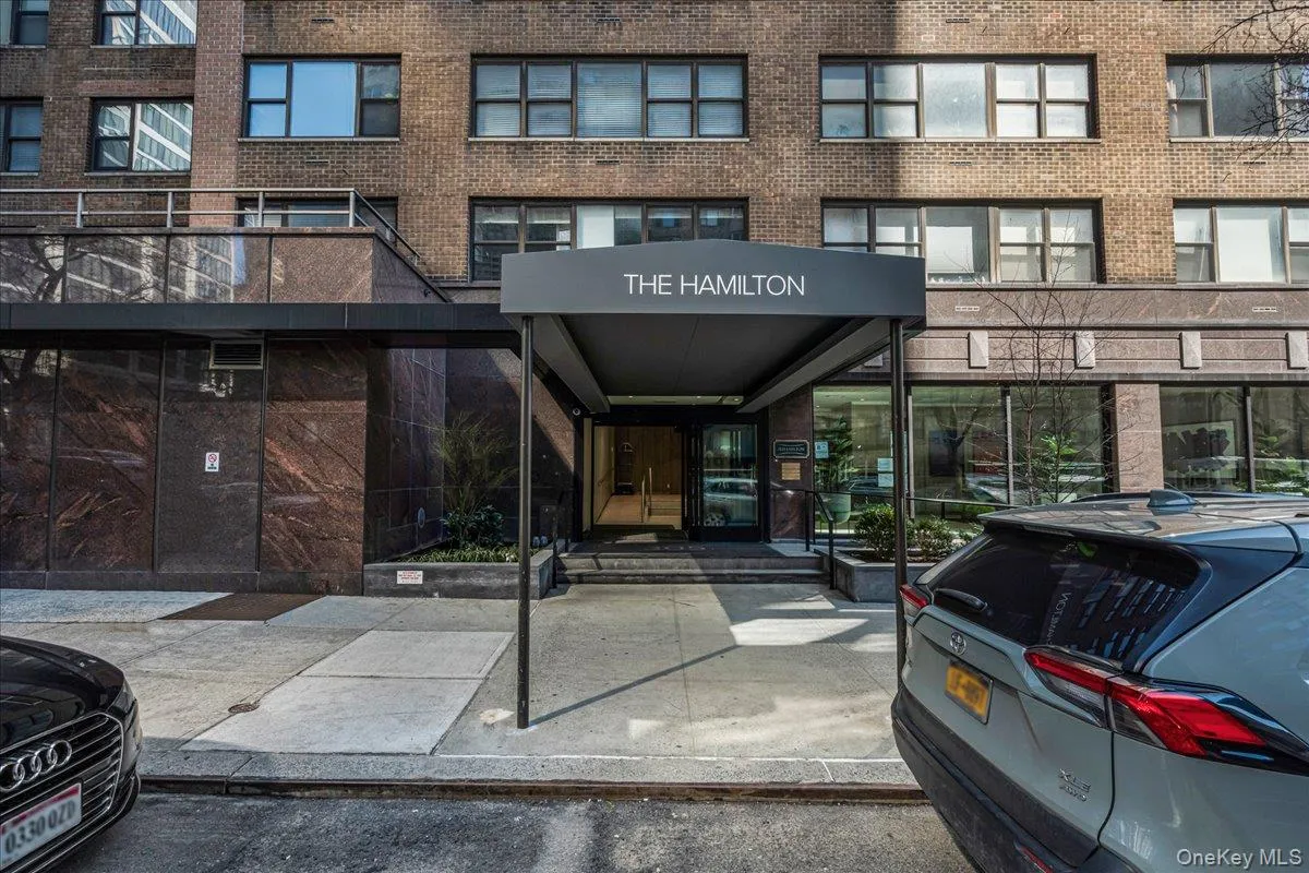 305 40th Street, New York, NY, 2 Rooms Rooms,1 BathroomBathrooms,Residential,For Rent,40th,0,968406 305 40th Street, New York, NY, 2 Rooms Rooms,1 BathroomBathrooms,Residential,For Rent,40th,0,968406
