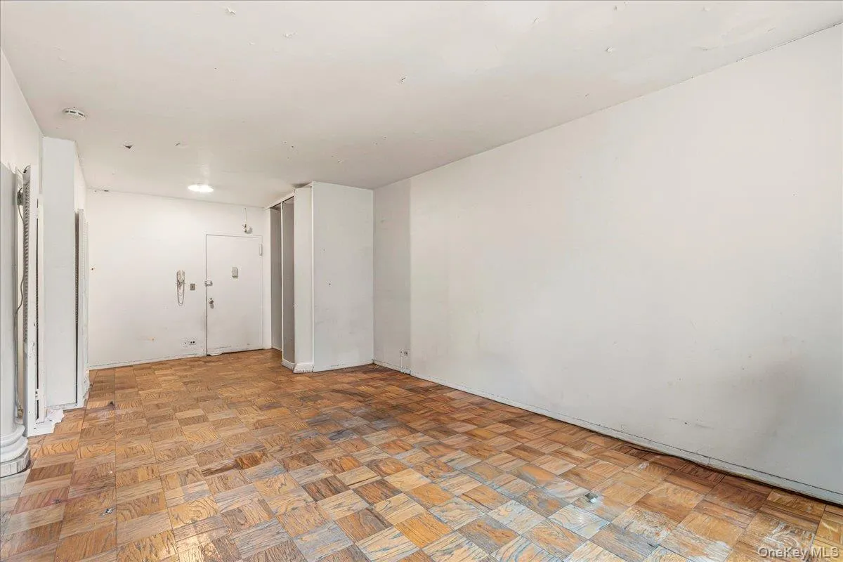 305 40th Street, New York, NY, 2 Rooms Rooms,1 BathroomBathrooms,Residential,For Rent,40th,0,968406 305 40th Street, New York, NY, 2 Rooms Rooms,1 BathroomBathrooms,Residential,For Rent,40th,0,968406