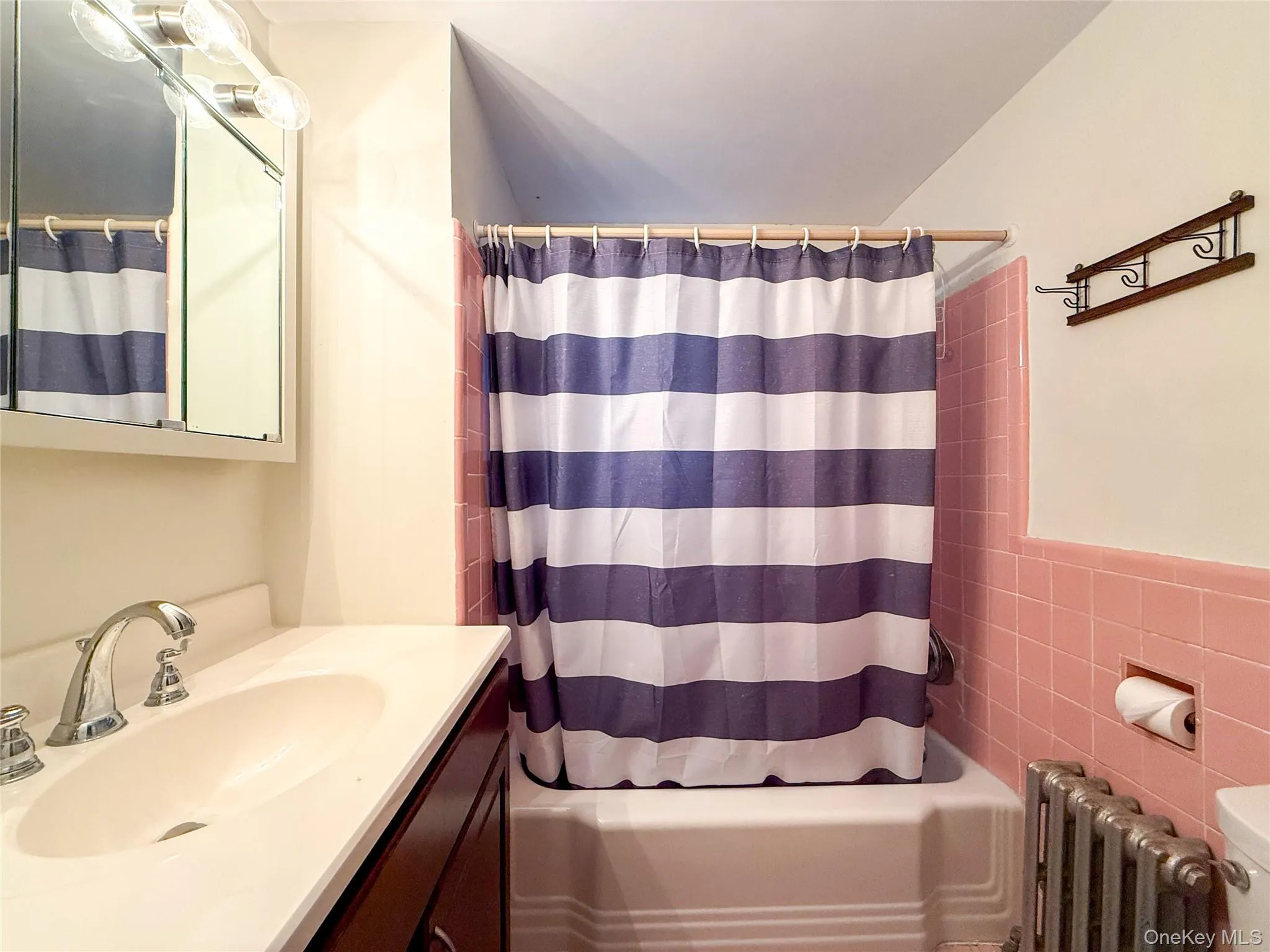 8415 Soundview Avenue, Southold, NY, 2 Bedrooms Bedrooms, 5 Rooms Rooms,1 BathroomBathrooms,Residential Lease,For Rent,Soundview,0,968430 8415 Soundview Avenue, Southold, NY, 2 Bedrooms Bedrooms, 5 Rooms Rooms,1 BathroomBathrooms,Residential Lease,For Rent,Soundview,0,968430