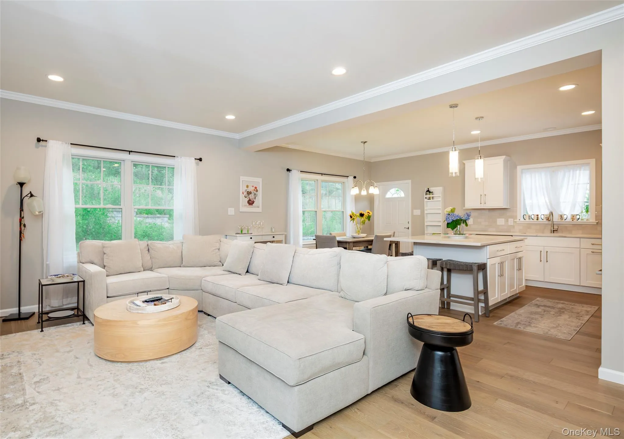 15 Beach Road, Southampton, NY, 4 Bedrooms Bedrooms, 10 Rooms Rooms,3 BathroomsBathrooms,Residential Lease,For Rent,Beach,0,968432 15 Beach Road, Southampton, NY, 4 Bedrooms Bedrooms, 10 Rooms Rooms,3 BathroomsBathrooms,Residential Lease,For Rent,Beach,0,968432