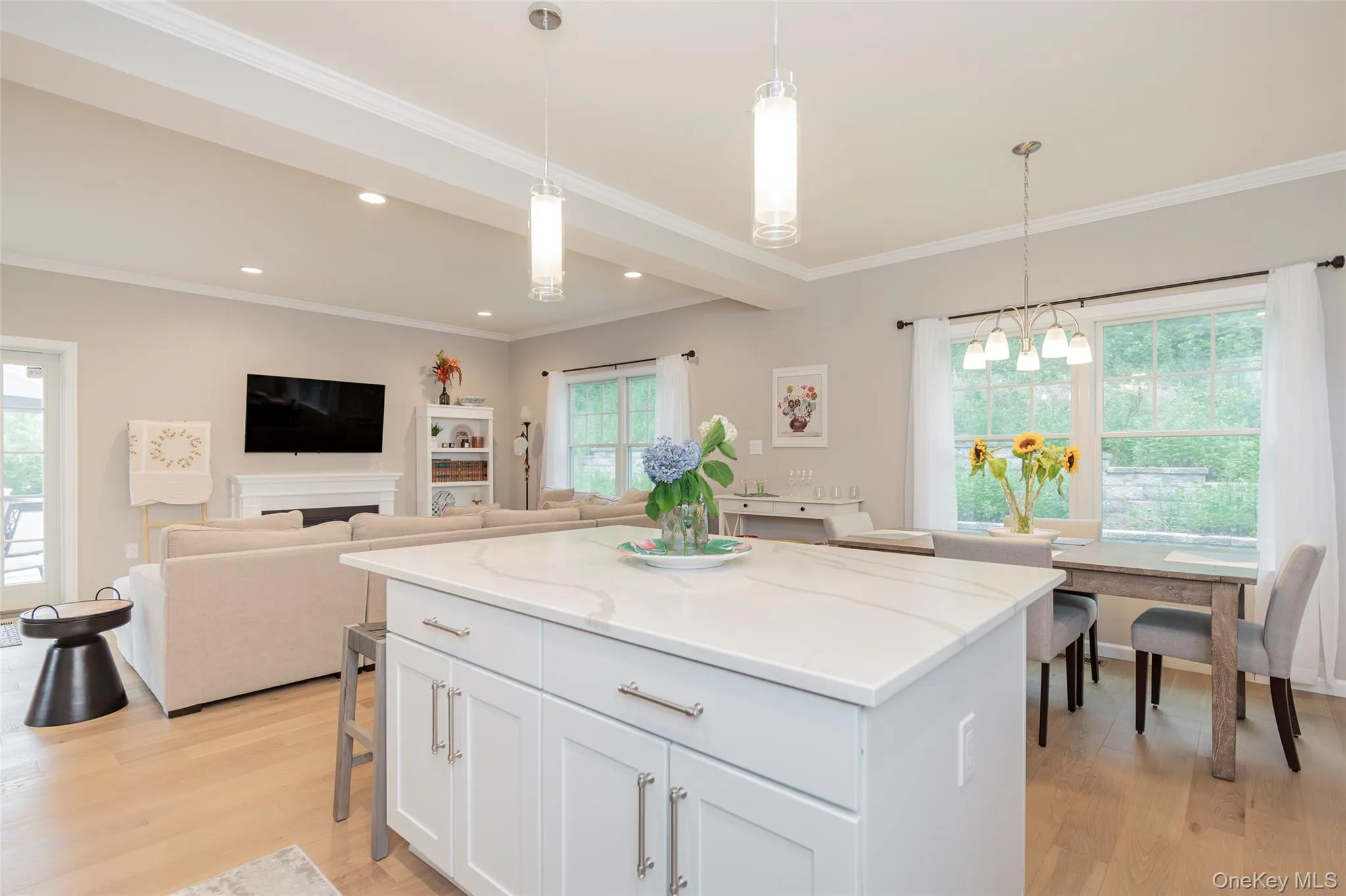 15 Beach Road, Southampton, NY, 4 Bedrooms Bedrooms, 10 Rooms Rooms,3 BathroomsBathrooms,Residential Lease,For Rent,Beach,0,968432 15 Beach Road, Southampton, NY, 4 Bedrooms Bedrooms, 10 Rooms Rooms,3 BathroomsBathrooms,Residential Lease,For Rent,Beach,0,968432