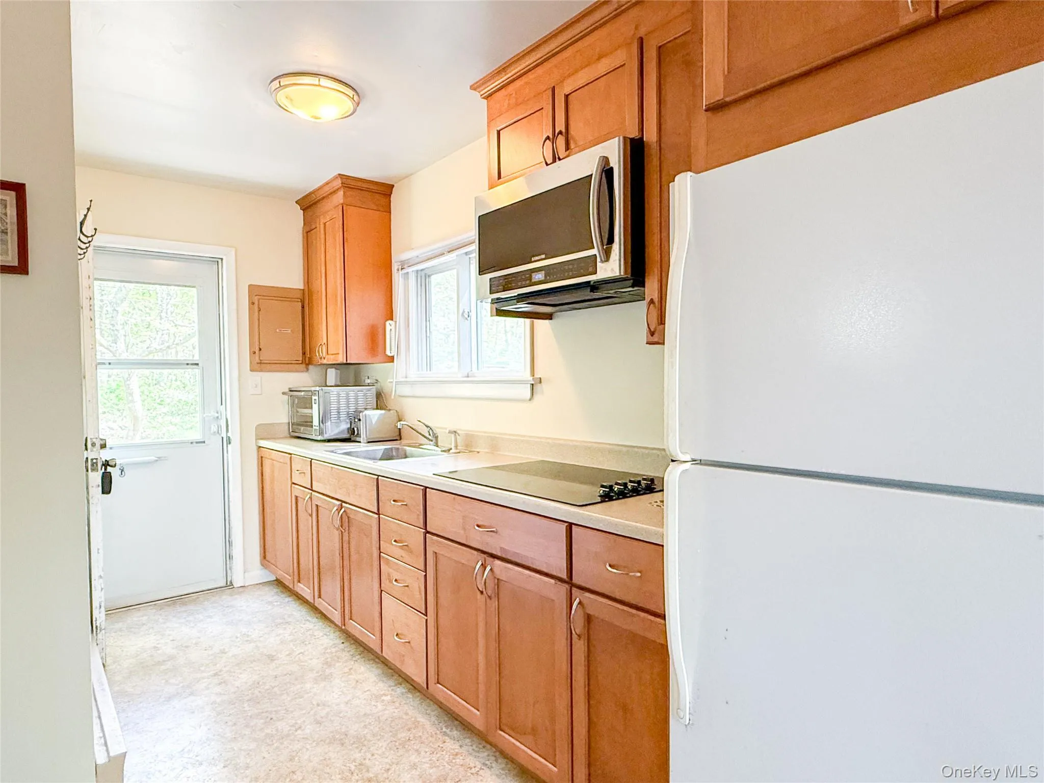 8515 Soundview Avenue, Southold, NY, 2 Bedrooms Bedrooms, 5 Rooms Rooms,1 BathroomBathrooms,Residential Lease,For Rent,Soundview,0,968435 8515 Soundview Avenue, Southold, NY, 2 Bedrooms Bedrooms, 5 Rooms Rooms,1 BathroomBathrooms,Residential Lease,For Rent,Soundview,0,968435