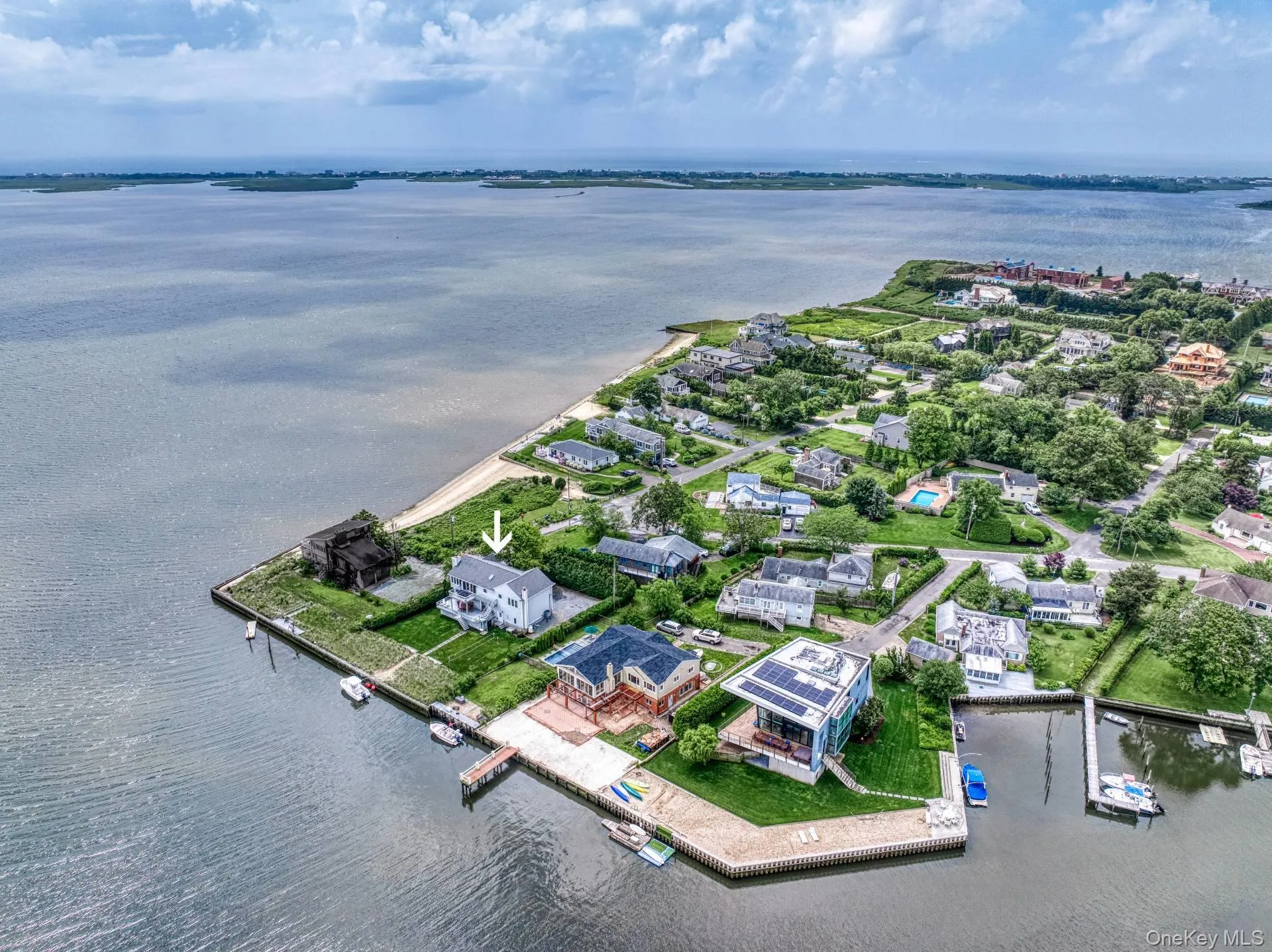 2 Bayside Avenue, Southampton, NY, 4 Bedrooms Bedrooms, 10 Rooms Rooms,3 BathroomsBathrooms,Residential Lease,For Rent,Bayside,0,968437 2 Bayside Avenue, Southampton, NY, 4 Bedrooms Bedrooms, 10 Rooms Rooms,3 BathroomsBathrooms,Residential Lease,For Rent,Bayside,0,968437