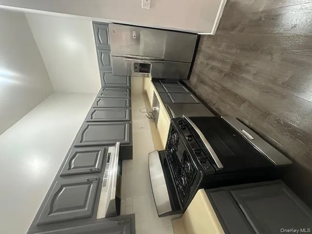 676 Jamaica Avenue, New York, NY, 3 Bedrooms Bedrooms, 5 Rooms Rooms,2 BathroomsBathrooms,Residential Lease,For Rent,Jamaica,0,968448 676 Jamaica Avenue, New York, NY, 3 Bedrooms Bedrooms, 5 Rooms Rooms,2 BathroomsBathrooms,Residential Lease,For Rent,Jamaica,0,968448