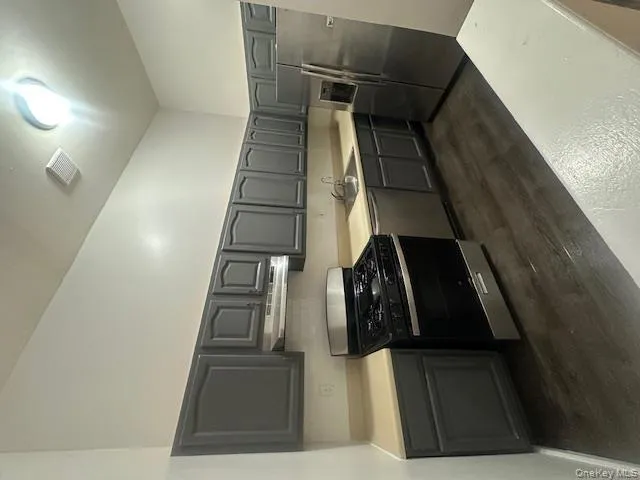 676 Jamaica Avenue, New York, NY, 3 Bedrooms Bedrooms, 5 Rooms Rooms,2 BathroomsBathrooms,Residential Lease,For Rent,Jamaica,0,968448 676 Jamaica Avenue, New York, NY, 3 Bedrooms Bedrooms, 5 Rooms Rooms,2 BathroomsBathrooms,Residential Lease,For Rent,Jamaica,0,968448