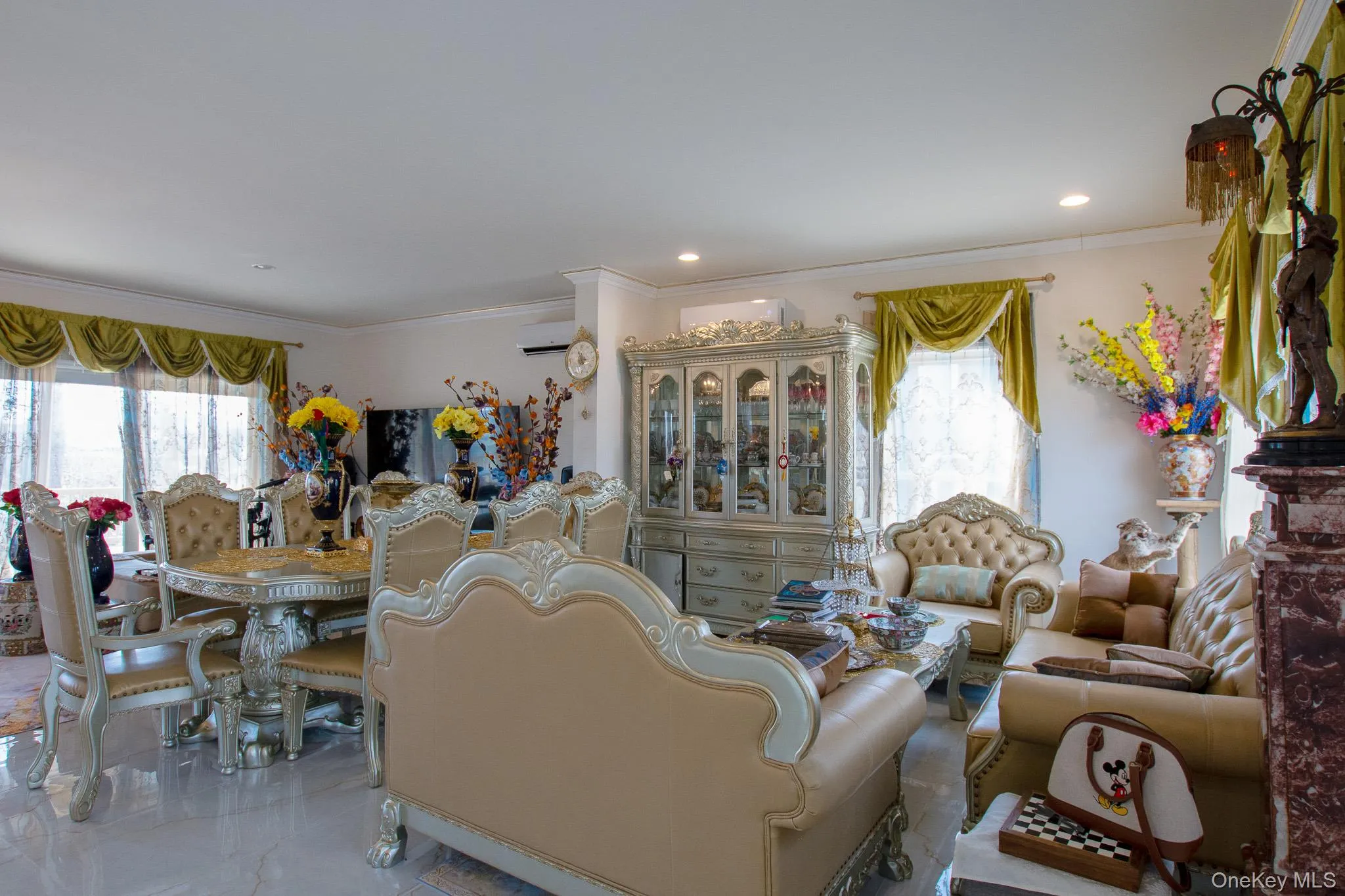 126 Trafalgar Drive, Brookhaven, NY, 3 Bedrooms Bedrooms, 4 Rooms Rooms,2 BathroomsBathrooms,Residential Lease,For Rent,Trafalgar,0,968462 126 Trafalgar Drive, Brookhaven, NY, 3 Bedrooms Bedrooms, 4 Rooms Rooms,2 BathroomsBathrooms,Residential Lease,For Rent,Trafalgar,0,968462