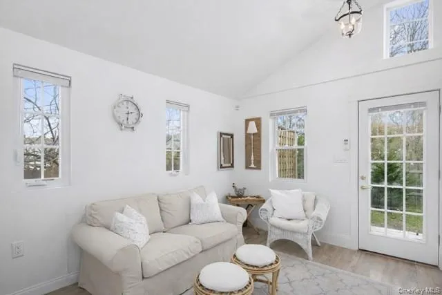 435 Montauk Highway, Southampton, NY, 2 Bedrooms Bedrooms, 4 Rooms Rooms,1 BathroomBathrooms,Residential Lease,For Rent,Montauk,0,968478 435 Montauk Highway, Southampton, NY, 2 Bedrooms Bedrooms, 4 Rooms Rooms,1 BathroomBathrooms,Residential Lease,For Rent,Montauk,0,968478