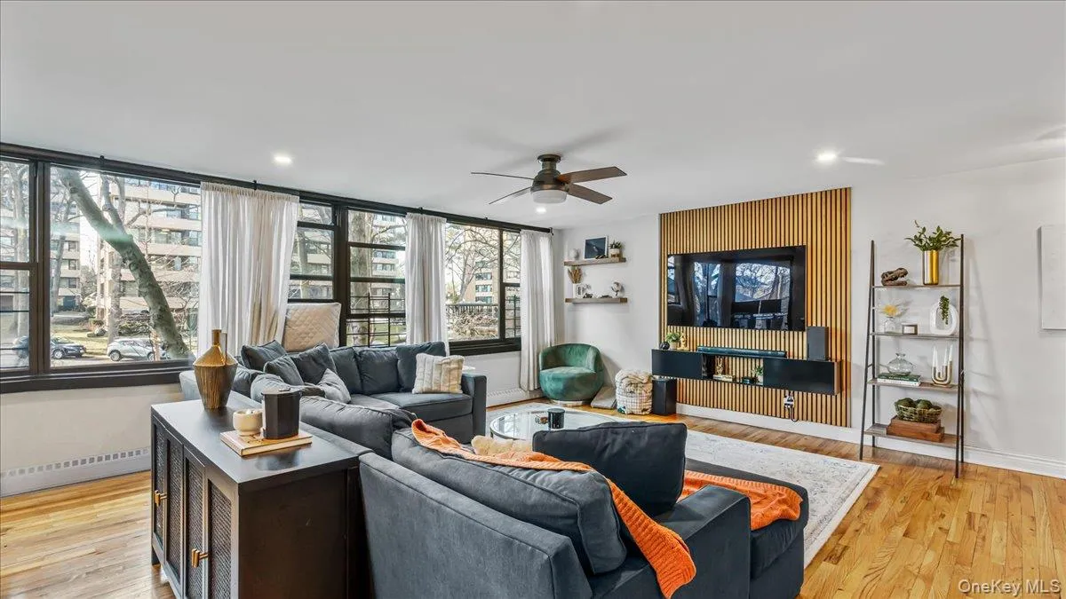 10-24 166th Street, New York, NY, 2 Bedrooms Bedrooms, 5 Rooms Rooms,1 BathroomBathrooms,Residential,For Rent,166th,0,968491 10-24 166th Street, New York, NY, 2 Bedrooms Bedrooms, 5 Rooms Rooms,1 BathroomBathrooms,Residential,For Rent,166th,0,968491