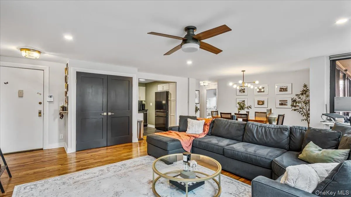 10-24 166th Street, New York, NY, 2 Bedrooms Bedrooms, 5 Rooms Rooms,1 BathroomBathrooms,Residential,For Rent,166th,0,968491 10-24 166th Street, New York, NY, 2 Bedrooms Bedrooms, 5 Rooms Rooms,1 BathroomBathrooms,Residential,For Rent,166th,0,968491