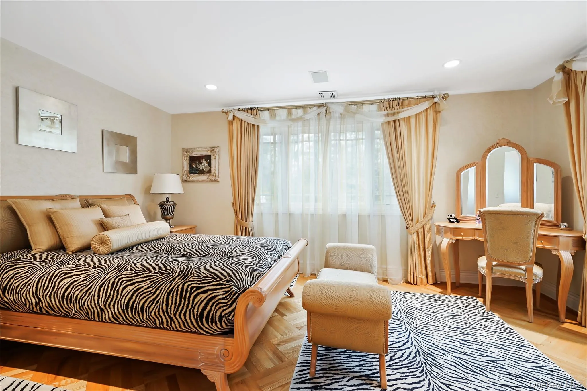 10 Hill Road, North Hempstead, NY, 5 Bedrooms Bedrooms, 13 Rooms Rooms,7 BathroomsBathrooms,Residential,For Rent,Hill,0,968507 10 Hill Road, North Hempstead, NY, 5 Bedrooms Bedrooms, 13 Rooms Rooms,7 BathroomsBathrooms,Residential,For Rent,Hill,0,968507