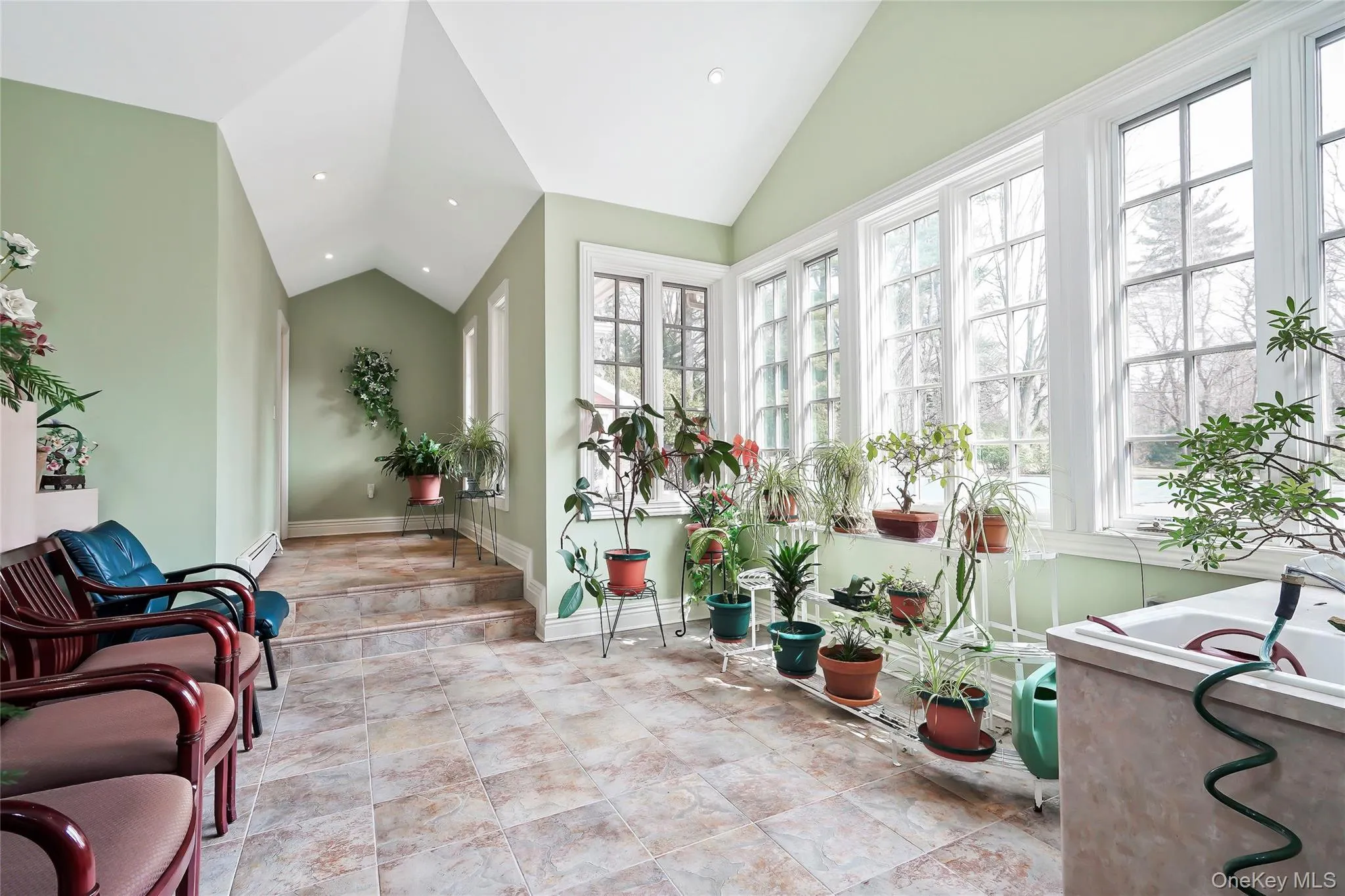 10 Hill Road, North Hempstead, NY, 5 Bedrooms Bedrooms, 13 Rooms Rooms,7 BathroomsBathrooms,Residential,For Rent,Hill,0,968507 10 Hill Road, North Hempstead, NY, 5 Bedrooms Bedrooms, 13 Rooms Rooms,7 BathroomsBathrooms,Residential,For Rent,Hill,0,968507