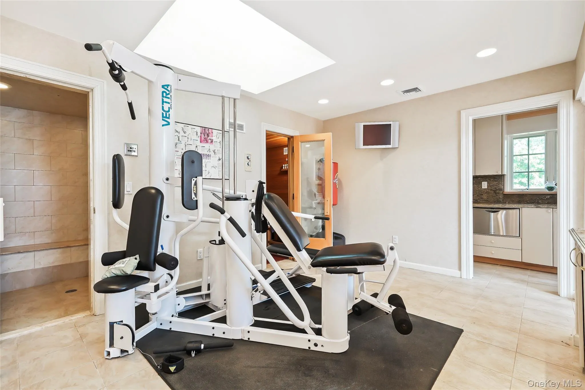 10 Hill Road, North Hempstead, NY, 5 Bedrooms Bedrooms, 13 Rooms Rooms,7 BathroomsBathrooms,Residential,For Rent,Hill,0,968507 10 Hill Road, North Hempstead, NY, 5 Bedrooms Bedrooms, 13 Rooms Rooms,7 BathroomsBathrooms,Residential,For Rent,Hill,0,968507