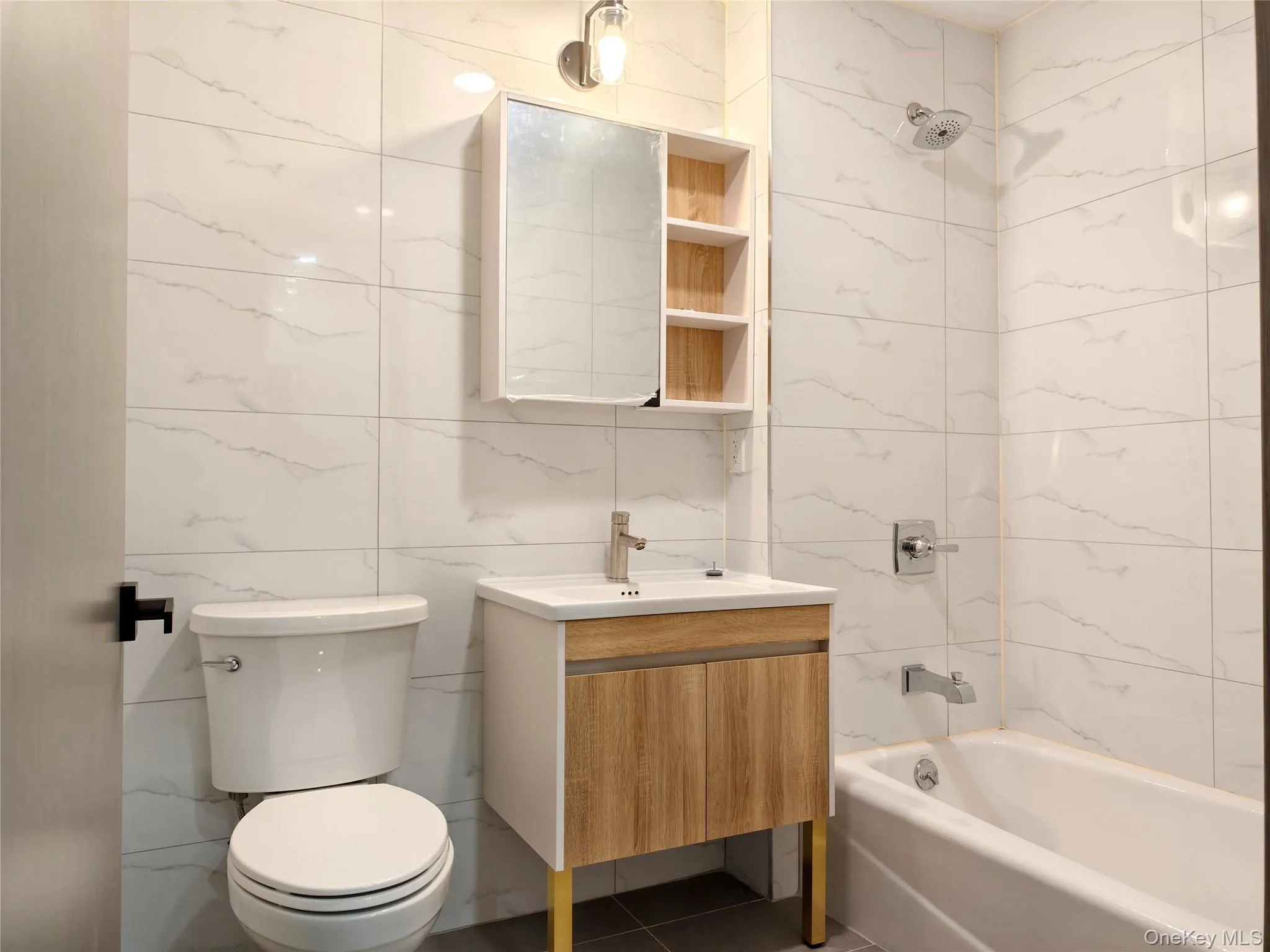 163-07 72nd Ave, New York, NY, 2 Bedrooms Bedrooms, 6 Rooms Rooms,2 BathroomsBathrooms,Residential Lease,For Rent,72nd Ave,0,968530 163-07 72nd Ave, New York, NY, 2 Bedrooms Bedrooms, 6 Rooms Rooms,2 BathroomsBathrooms,Residential Lease,For Rent,72nd Ave,0,968530