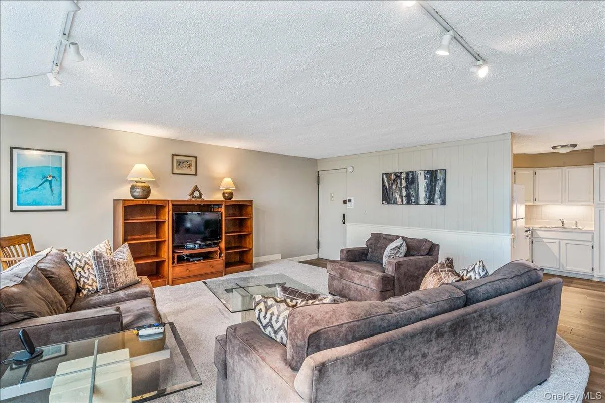 7-24 166th Street, New York, NY, 2 Bedrooms Bedrooms, 5 Rooms Rooms,1 BathroomBathrooms,Residential,For Rent,166th,0,968532 7-24 166th Street, New York, NY, 2 Bedrooms Bedrooms, 5 Rooms Rooms,1 BathroomBathrooms,Residential,For Rent,166th,0,968532