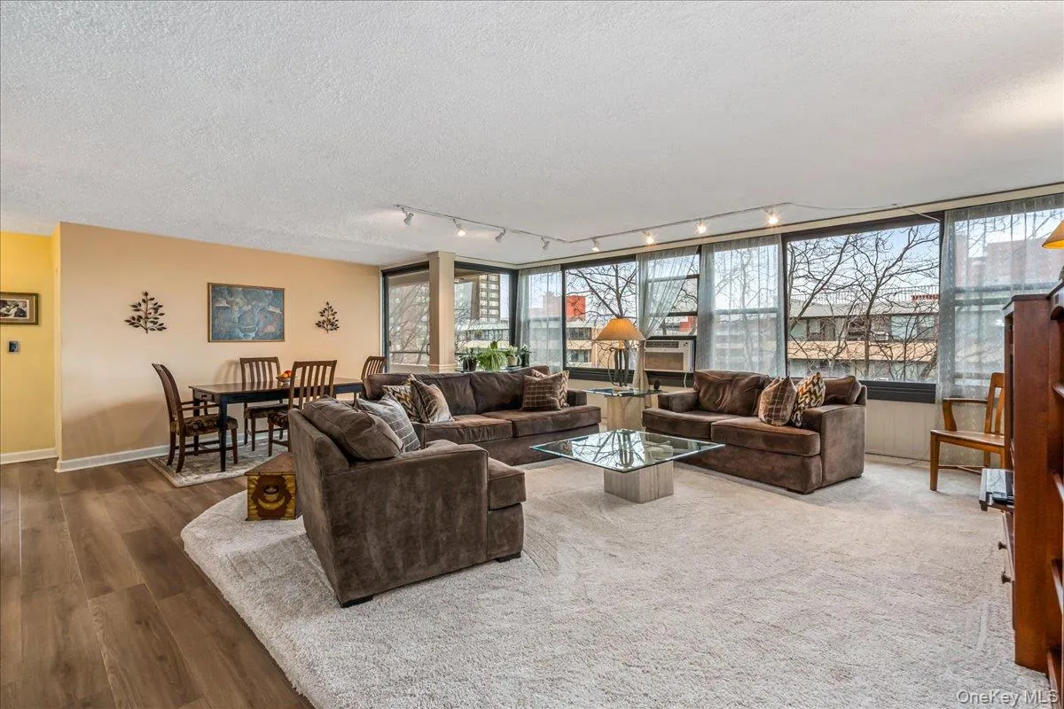 7-24 166th Street, New York, NY, 2 Bedrooms Bedrooms, 5 Rooms Rooms,1 BathroomBathrooms,Residential,For Rent,166th,0,968532 7-24 166th Street, New York, NY, 2 Bedrooms Bedrooms, 5 Rooms Rooms,1 BathroomBathrooms,Residential,For Rent,166th,0,968532
