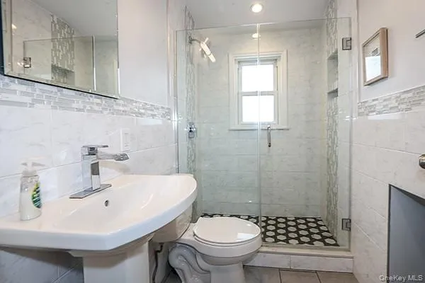 926 Second Avenue, Hempstead, NY, 2 Bedrooms Bedrooms, 3 Rooms Rooms,1 BathroomBathrooms,Residential Lease,For Rent,Second,0,968556 926 Second Avenue, Hempstead, NY, 2 Bedrooms Bedrooms, 3 Rooms Rooms,1 BathroomBathrooms,Residential Lease,For Rent,Second,0,968556