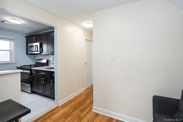 926 Second Avenue, Hempstead, NY, 2 Bedrooms Bedrooms, 3 Rooms Rooms,1 BathroomBathrooms,Residential Lease,For Rent,Second,0,968556 926 Second Avenue, Hempstead, NY, 2 Bedrooms Bedrooms, 3 Rooms Rooms,1 BathroomBathrooms,Residential Lease,For Rent,Second,0,968556