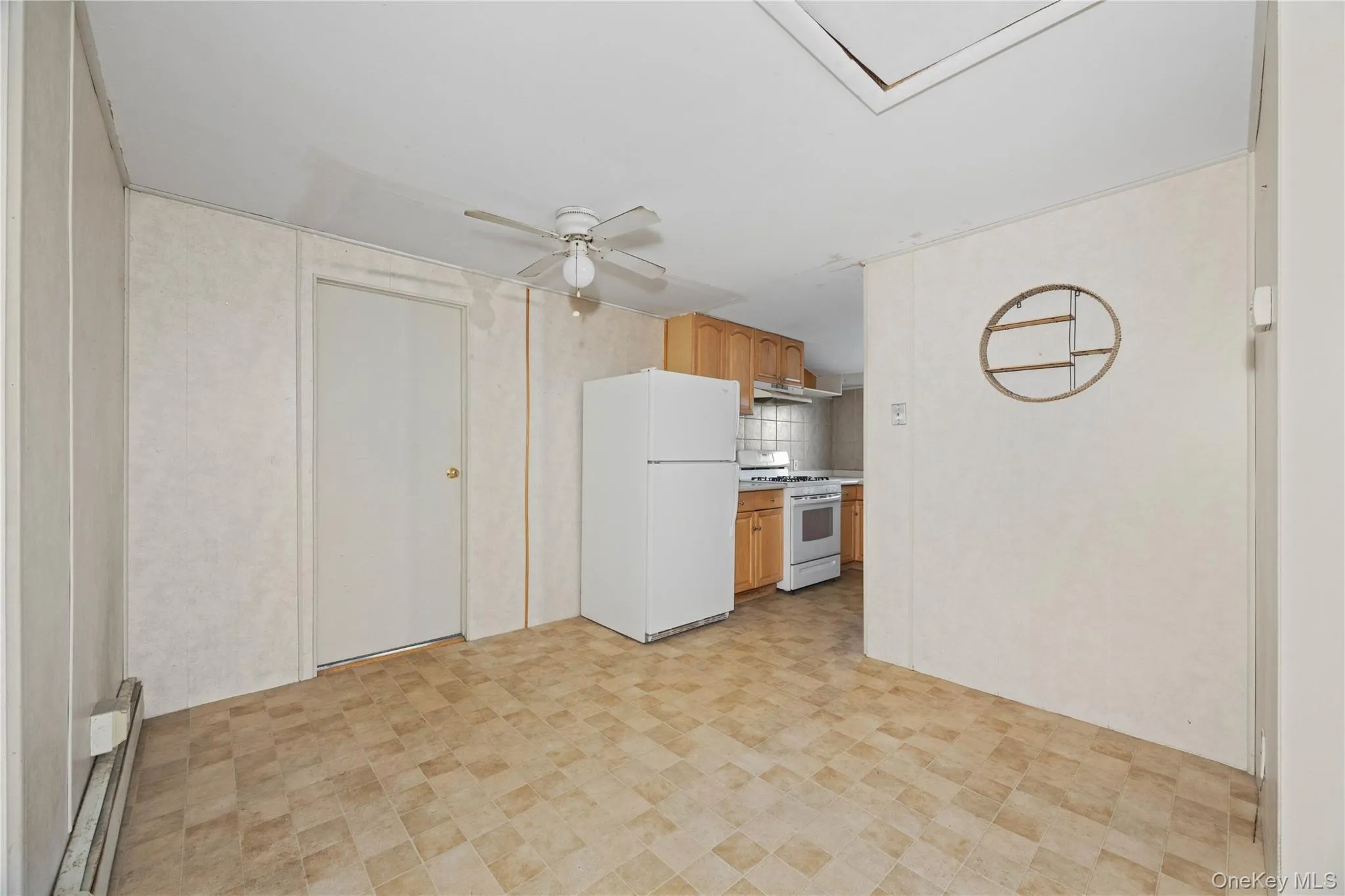 96 Warwick Road, Hempstead, NY, 2 Bedrooms Bedrooms, 4 Rooms Rooms,1 BathroomBathrooms,Residential Lease,For Rent,Warwick,0,968558 96 Warwick Road, Hempstead, NY, 2 Bedrooms Bedrooms, 4 Rooms Rooms,1 BathroomBathrooms,Residential Lease,For Rent,Warwick,0,968558
