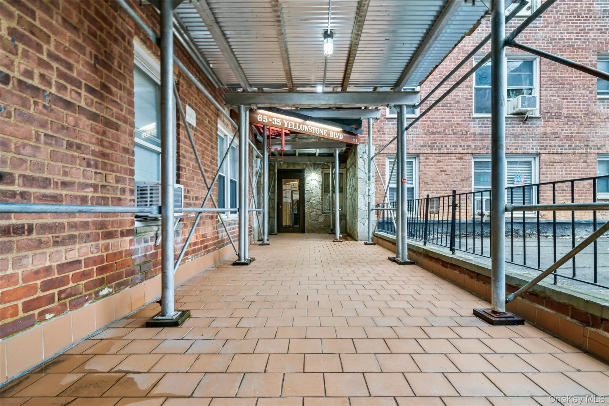 6535 Yellowstone Boulevard, New York, NY, 2 Bedrooms Bedrooms, 5 Rooms Rooms,1 BathroomBathrooms,Residential Sale,For Rent,Yellowstone,0,968569 6535 Yellowstone Boulevard, New York, NY, 2 Bedrooms Bedrooms, 5 Rooms Rooms,1 BathroomBathrooms,Residential Sale,For Rent,Yellowstone,0,968569