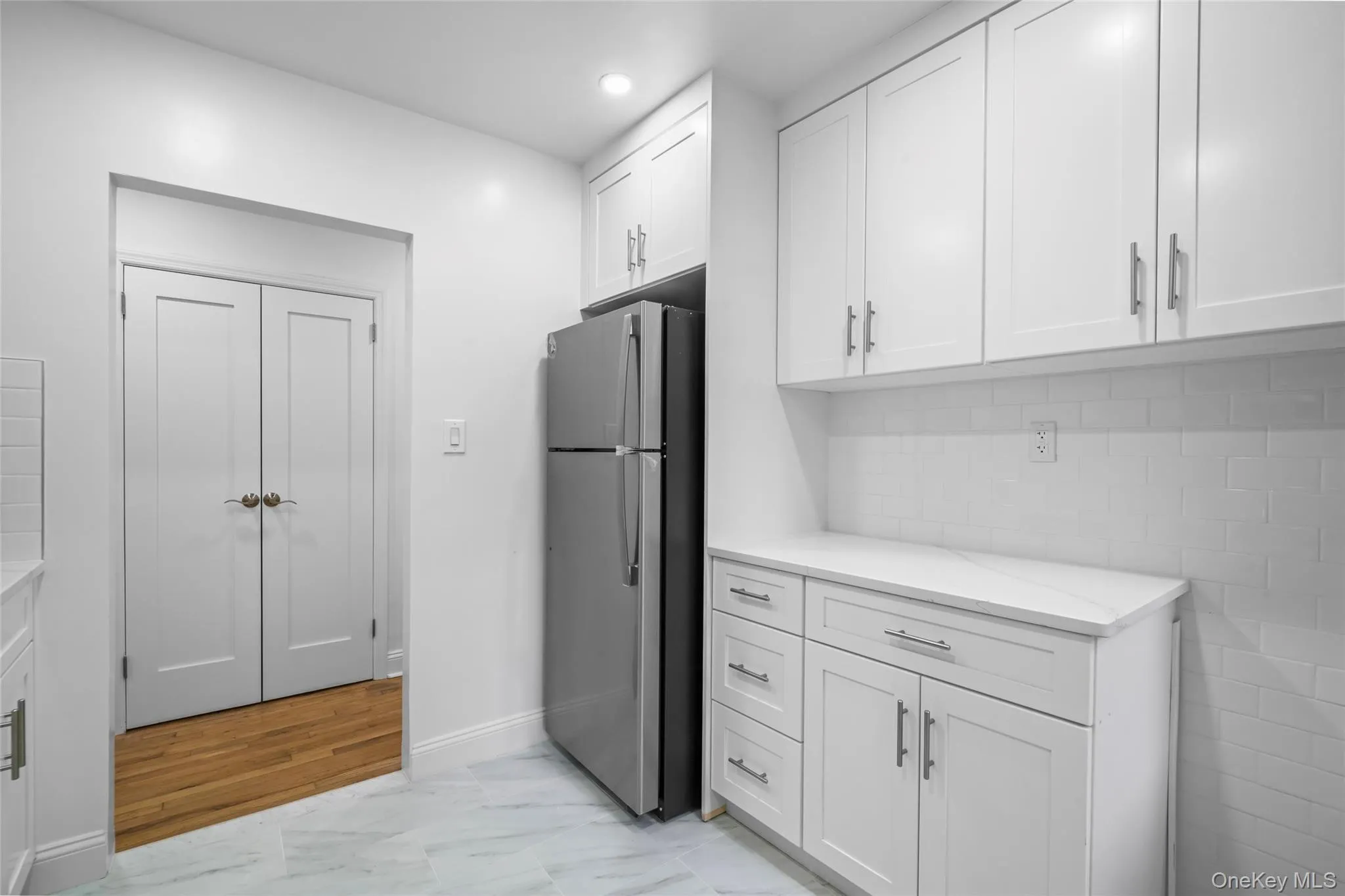 6535 Yellowstone Boulevard, New York, NY, 2 Bedrooms Bedrooms, 5 Rooms Rooms,1 BathroomBathrooms,Residential Sale,For Rent,Yellowstone,0,968569 6535 Yellowstone Boulevard, New York, NY, 2 Bedrooms Bedrooms, 5 Rooms Rooms,1 BathroomBathrooms,Residential Sale,For Rent,Yellowstone,0,968569