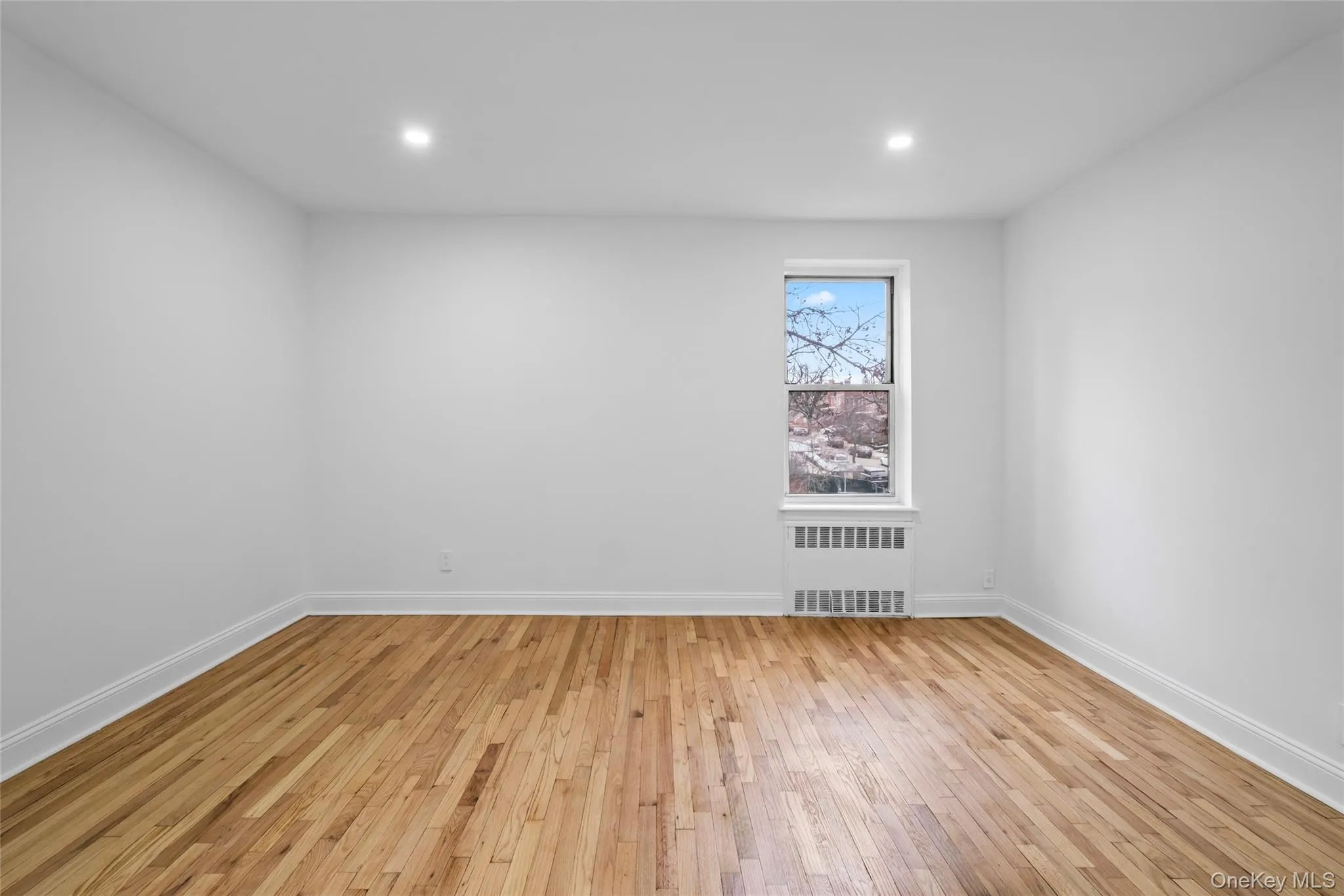 6535 Yellowstone Boulevard, New York, NY, 2 Bedrooms Bedrooms, 5 Rooms Rooms,1 BathroomBathrooms,Residential Sale,For Rent,Yellowstone,0,968569 6535 Yellowstone Boulevard, New York, NY, 2 Bedrooms Bedrooms, 5 Rooms Rooms,1 BathroomBathrooms,Residential Sale,For Rent,Yellowstone,0,968569