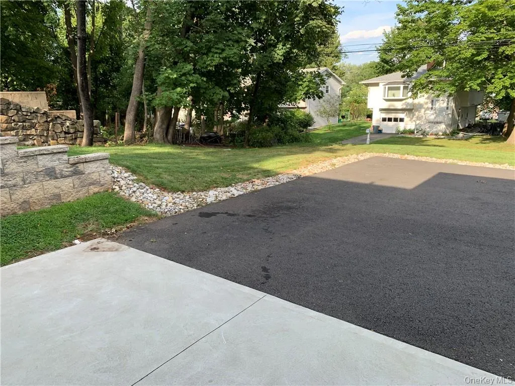 58 Grant Avenue, Clarkstown, NY, 1 Bedroom Bedrooms, 3 Rooms Rooms,1 BathroomBathrooms,Residential Lease,For Rent,Grant,0,968576 58 Grant Avenue, Clarkstown, NY, 1 Bedroom Bedrooms, 3 Rooms Rooms,1 BathroomBathrooms,Residential Lease,For Rent,Grant,0,968576