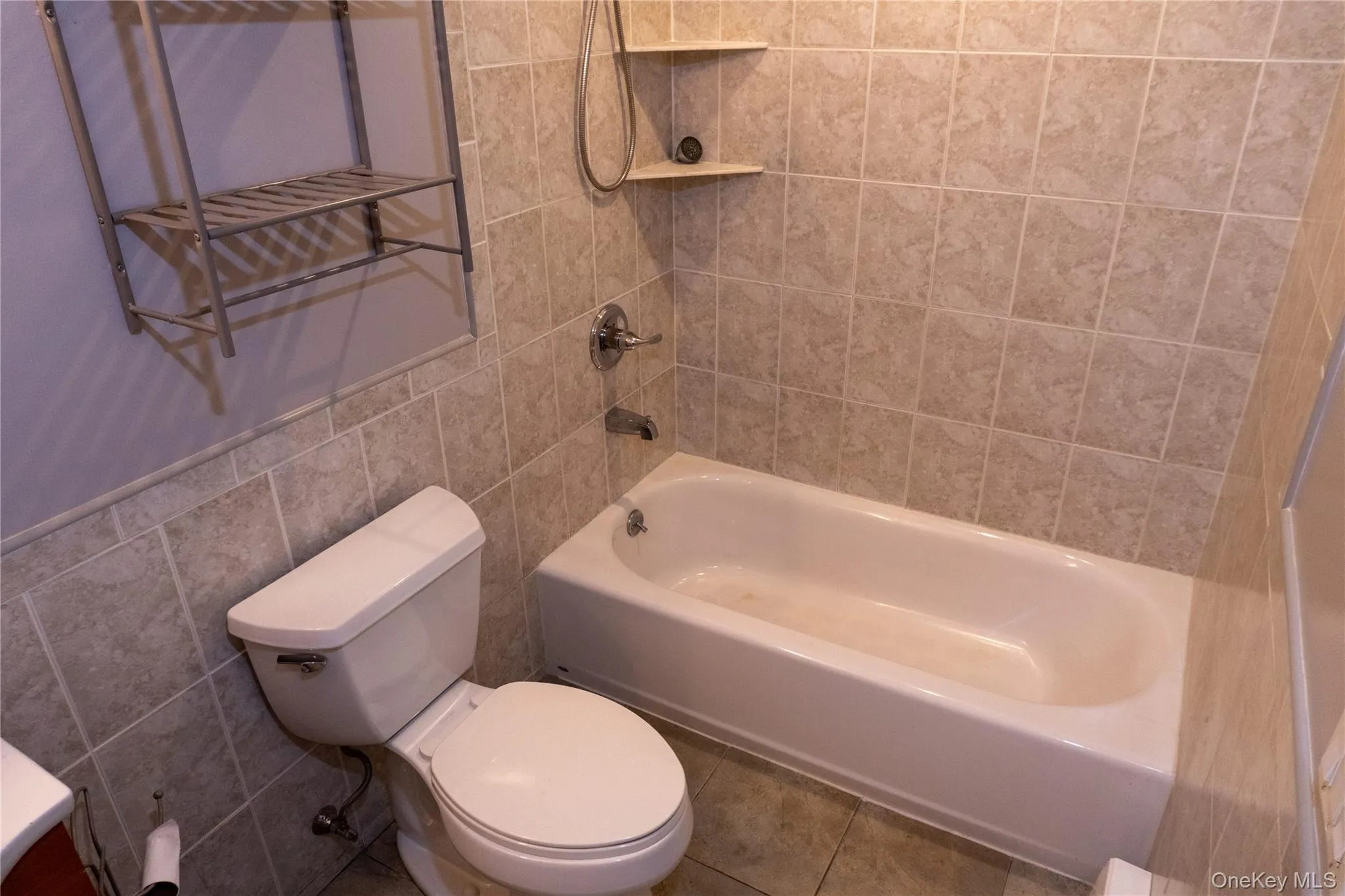 58 Grant Avenue, Clarkstown, NY, 1 Bedroom Bedrooms, 3 Rooms Rooms,1 BathroomBathrooms,Residential Lease,For Rent,Grant,0,968576 58 Grant Avenue, Clarkstown, NY, 1 Bedroom Bedrooms, 3 Rooms Rooms,1 BathroomBathrooms,Residential Lease,For Rent,Grant,0,968576