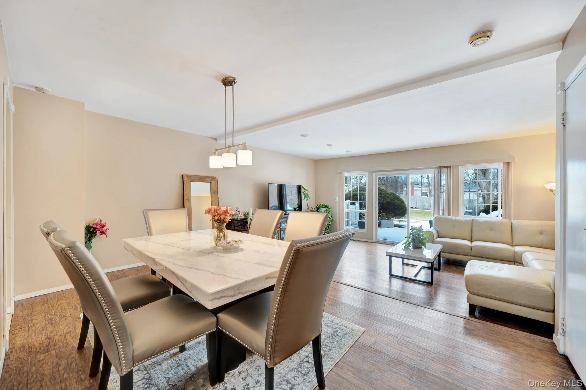 11 Manors Drive, Oyster Bay, NY, 3 Bedrooms Bedrooms, 6 Rooms Rooms,2 BathroomsBathrooms,Residential,For Rent,Manors,0,968580 11 Manors Drive, Oyster Bay, NY, 3 Bedrooms Bedrooms, 6 Rooms Rooms,2 BathroomsBathrooms,Residential,For Rent,Manors,0,968580