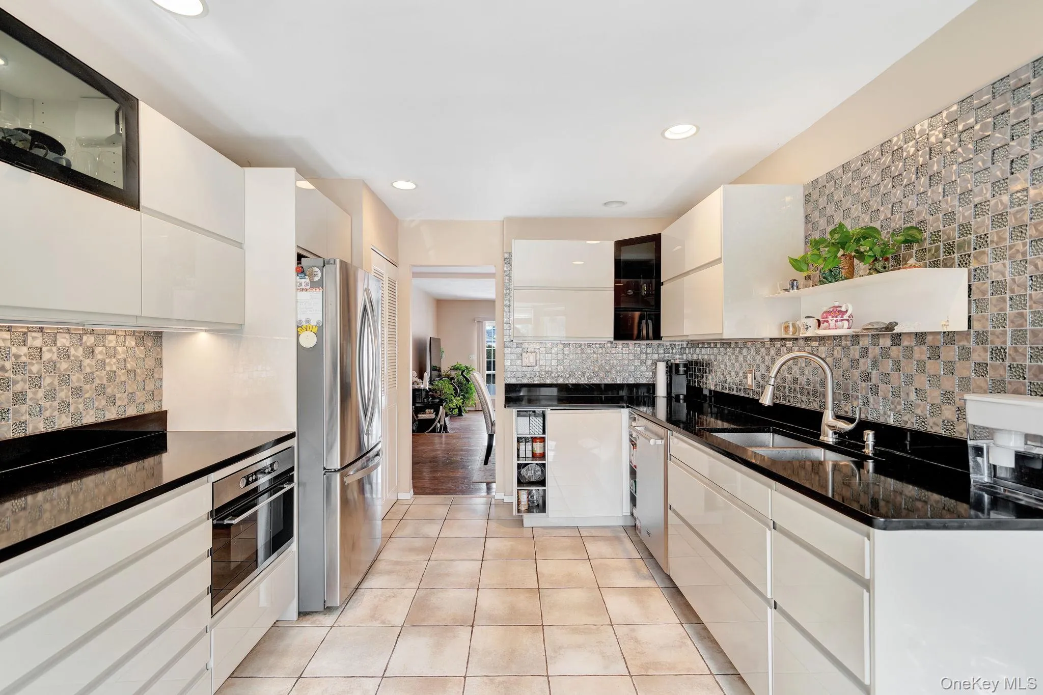 11 Manors Drive, Oyster Bay, NY, 3 Bedrooms Bedrooms, 6 Rooms Rooms,2 BathroomsBathrooms,Residential,For Rent,Manors,0,968580 11 Manors Drive, Oyster Bay, NY, 3 Bedrooms Bedrooms, 6 Rooms Rooms,2 BathroomsBathrooms,Residential,For Rent,Manors,0,968580