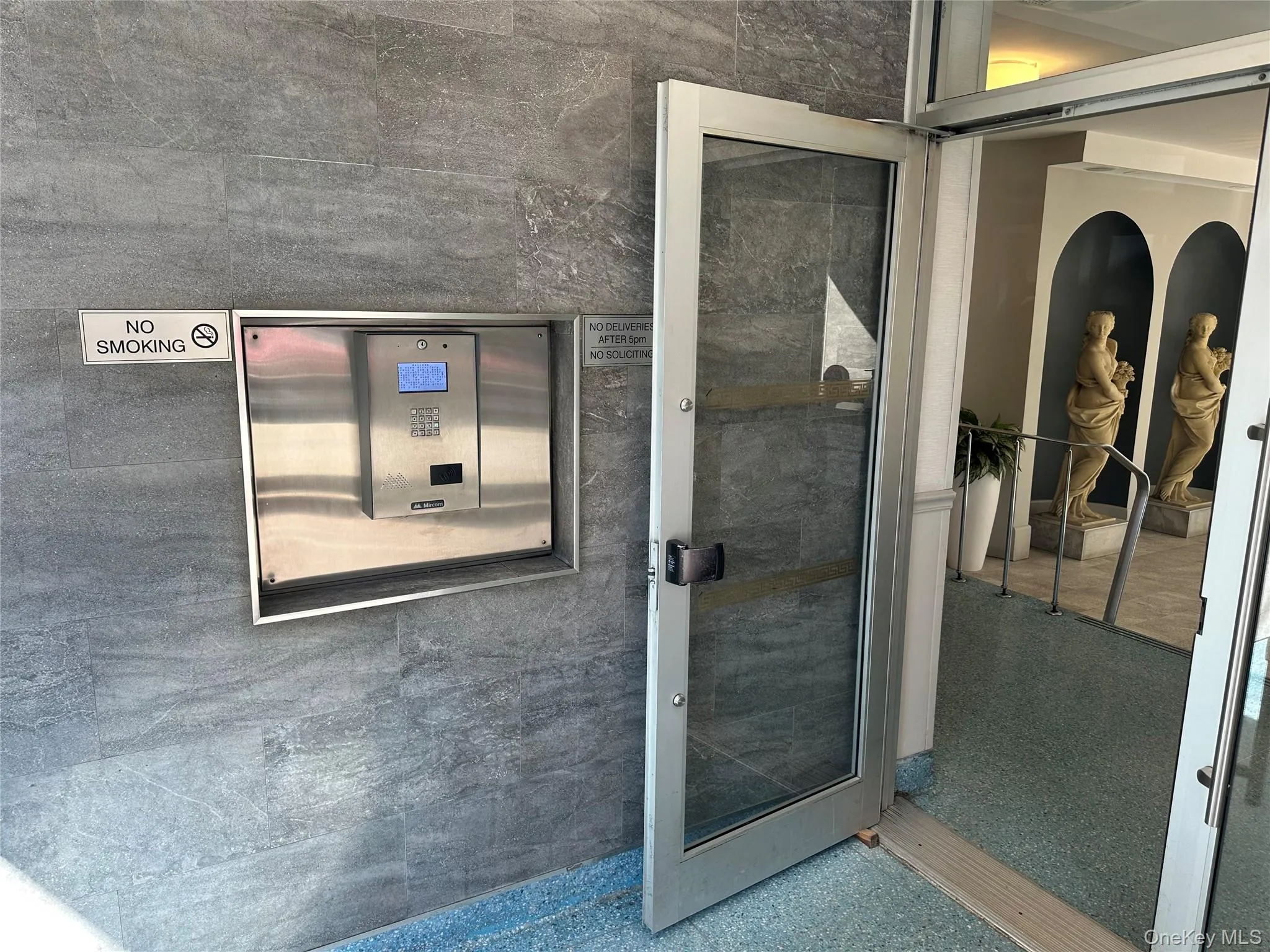 3215 H Avenue, New York, NY, 3 Bedrooms Bedrooms, 6 Rooms Rooms,2 BathroomsBathrooms,Residential,For Rent,H,0,968593 3215 H Avenue, New York, NY, 3 Bedrooms Bedrooms, 6 Rooms Rooms,2 BathroomsBathrooms,Residential,For Rent,H,0,968593