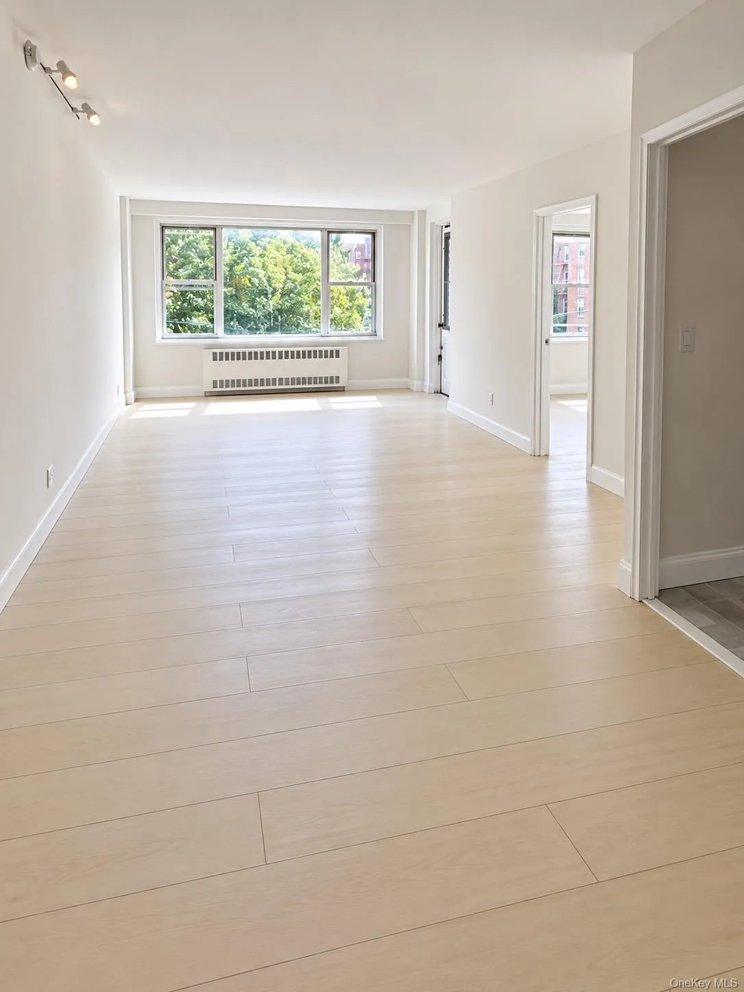 3215 H Avenue, New York, NY, 3 Bedrooms Bedrooms, 6 Rooms Rooms,2 BathroomsBathrooms,Residential,For Rent,H,0,968593 3215 H Avenue, New York, NY, 3 Bedrooms Bedrooms, 6 Rooms Rooms,2 BathroomsBathrooms,Residential,For Rent,H,0,968593