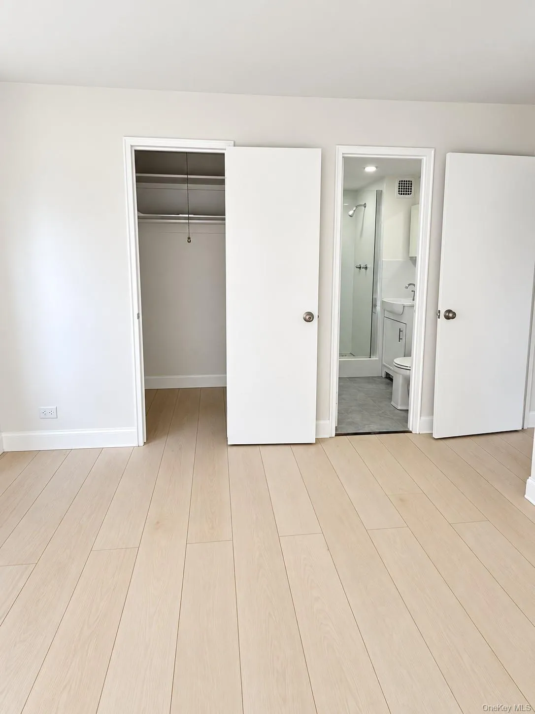 3215 H Avenue, New York, NY, 3 Bedrooms Bedrooms, 6 Rooms Rooms,2 BathroomsBathrooms,Residential,For Rent,H,0,968593 3215 H Avenue, New York, NY, 3 Bedrooms Bedrooms, 6 Rooms Rooms,2 BathroomsBathrooms,Residential,For Rent,H,0,968593