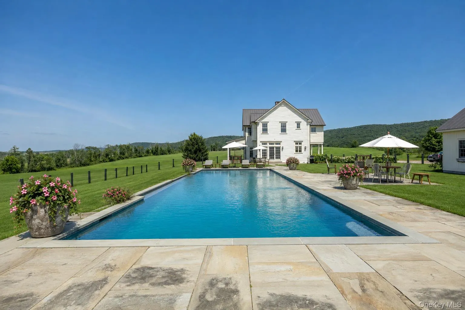 The Exquisite Property Consists of 104 Completely Private Acres with 360 Degree Views and Total Privacy The Exquisite Property Consists of 104 Completely Private Acres with 360 Degree Views and Total Privacy