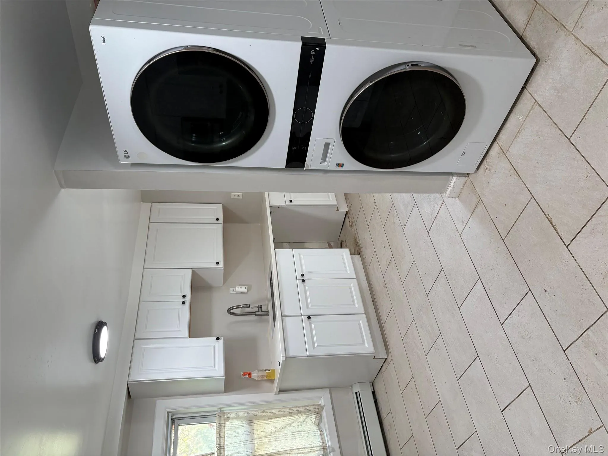 47 Main Street, Poughkeepsie (town), NY, 3 Bedrooms Bedrooms, 6 Rooms Rooms,1 BathroomBathrooms,Residential Lease,For Rent,Main,0,968606 47 Main Street, Poughkeepsie (town), NY, 3 Bedrooms Bedrooms, 6 Rooms Rooms,1 BathroomBathrooms,Residential Lease,For Rent,Main,0,968606