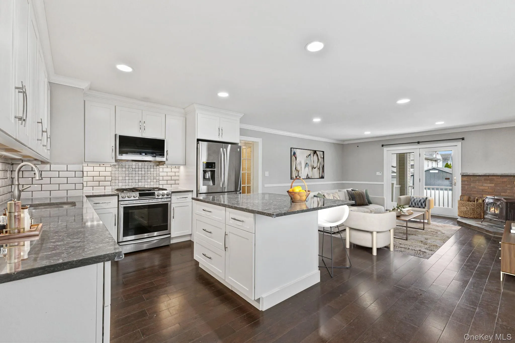 43 Clifford Place, Harrison, NY, 2 Bedrooms Bedrooms, 4 Rooms Rooms,2 BathroomsBathrooms,Residential Lease,For Rent,Clifford,0,968629 43 Clifford Place, Harrison, NY, 2 Bedrooms Bedrooms, 4 Rooms Rooms,2 BathroomsBathrooms,Residential Lease,For Rent,Clifford,0,968629