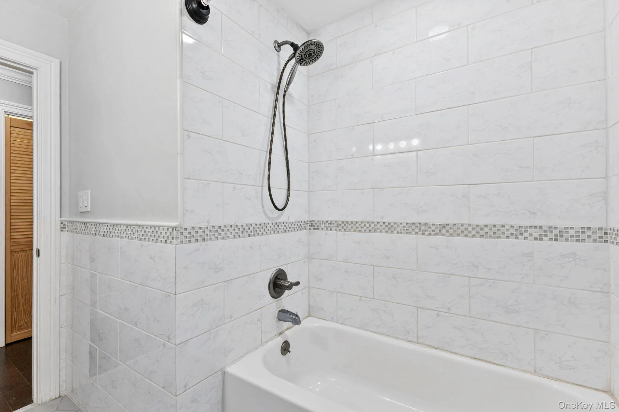 43 Clifford Place, Harrison, NY, 2 Bedrooms Bedrooms, 4 Rooms Rooms,2 BathroomsBathrooms,Residential Lease,For Rent,Clifford,0,968629 43 Clifford Place, Harrison, NY, 2 Bedrooms Bedrooms, 4 Rooms Rooms,2 BathroomsBathrooms,Residential Lease,For Rent,Clifford,0,968629