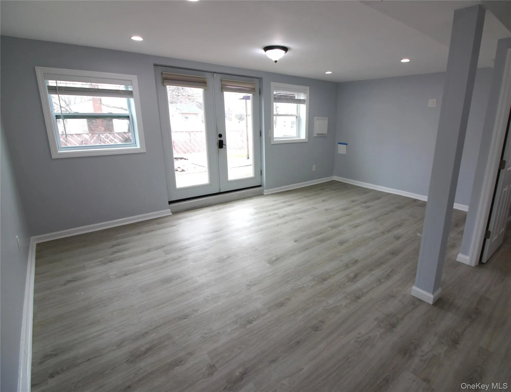 26 Circle Lane, Islip, NY, 4 Bedrooms Bedrooms, 11 Rooms Rooms,2 BathroomsBathrooms,Residential Lease,For Rent,Circle,0,968633 26 Circle Lane, Islip, NY, 4 Bedrooms Bedrooms, 11 Rooms Rooms,2 BathroomsBathrooms,Residential Lease,For Rent,Circle,0,968633