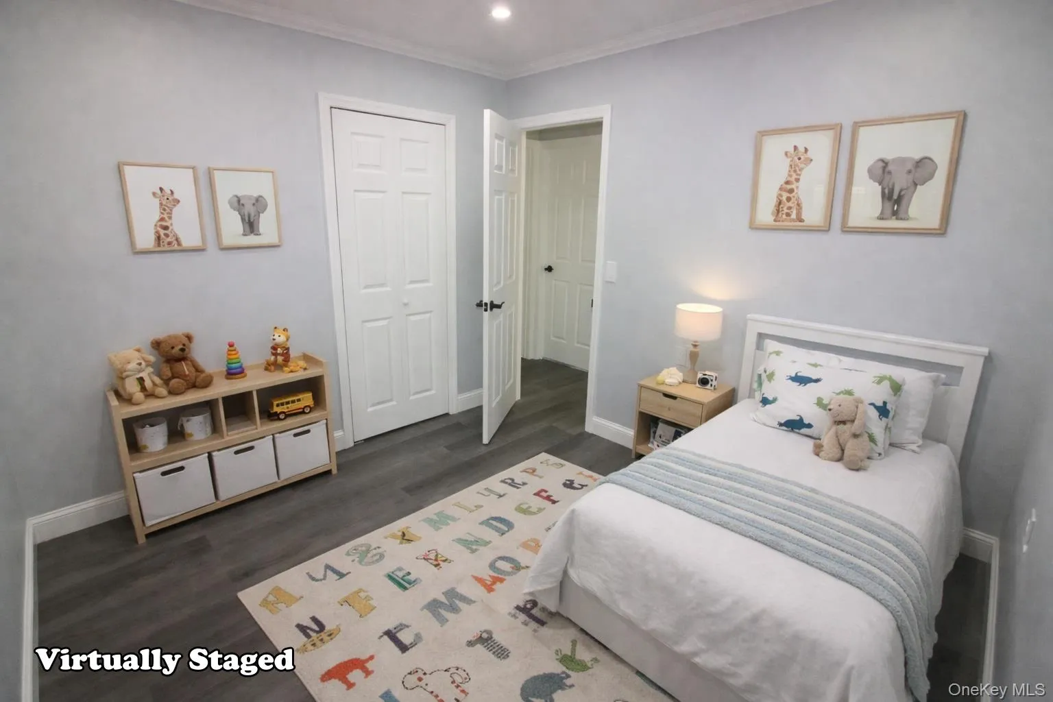 26 Circle Lane, Islip, NY, 4 Bedrooms Bedrooms, 11 Rooms Rooms,2 BathroomsBathrooms,Residential Lease,For Rent,Circle,0,968633 26 Circle Lane, Islip, NY, 4 Bedrooms Bedrooms, 11 Rooms Rooms,2 BathroomsBathrooms,Residential Lease,For Rent,Circle,0,968633