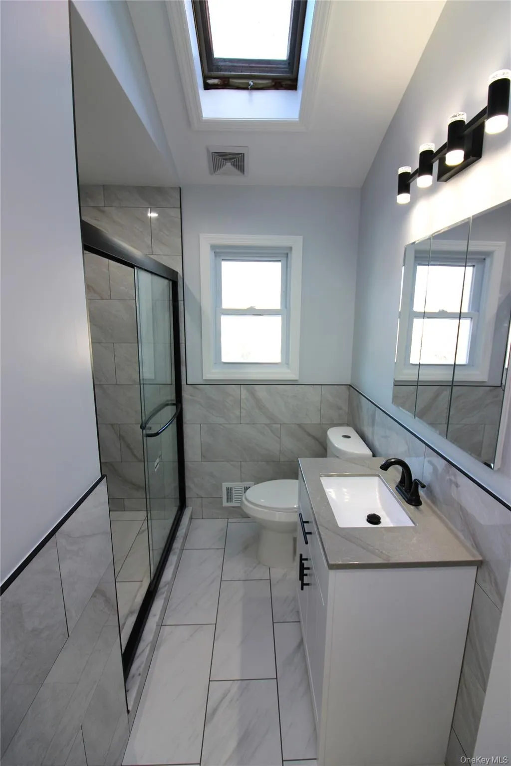 26 Circle Lane, Islip, NY, 4 Bedrooms Bedrooms, 11 Rooms Rooms,2 BathroomsBathrooms,Residential Lease,For Rent,Circle,0,968633 26 Circle Lane, Islip, NY, 4 Bedrooms Bedrooms, 11 Rooms Rooms,2 BathroomsBathrooms,Residential Lease,For Rent,Circle,0,968633