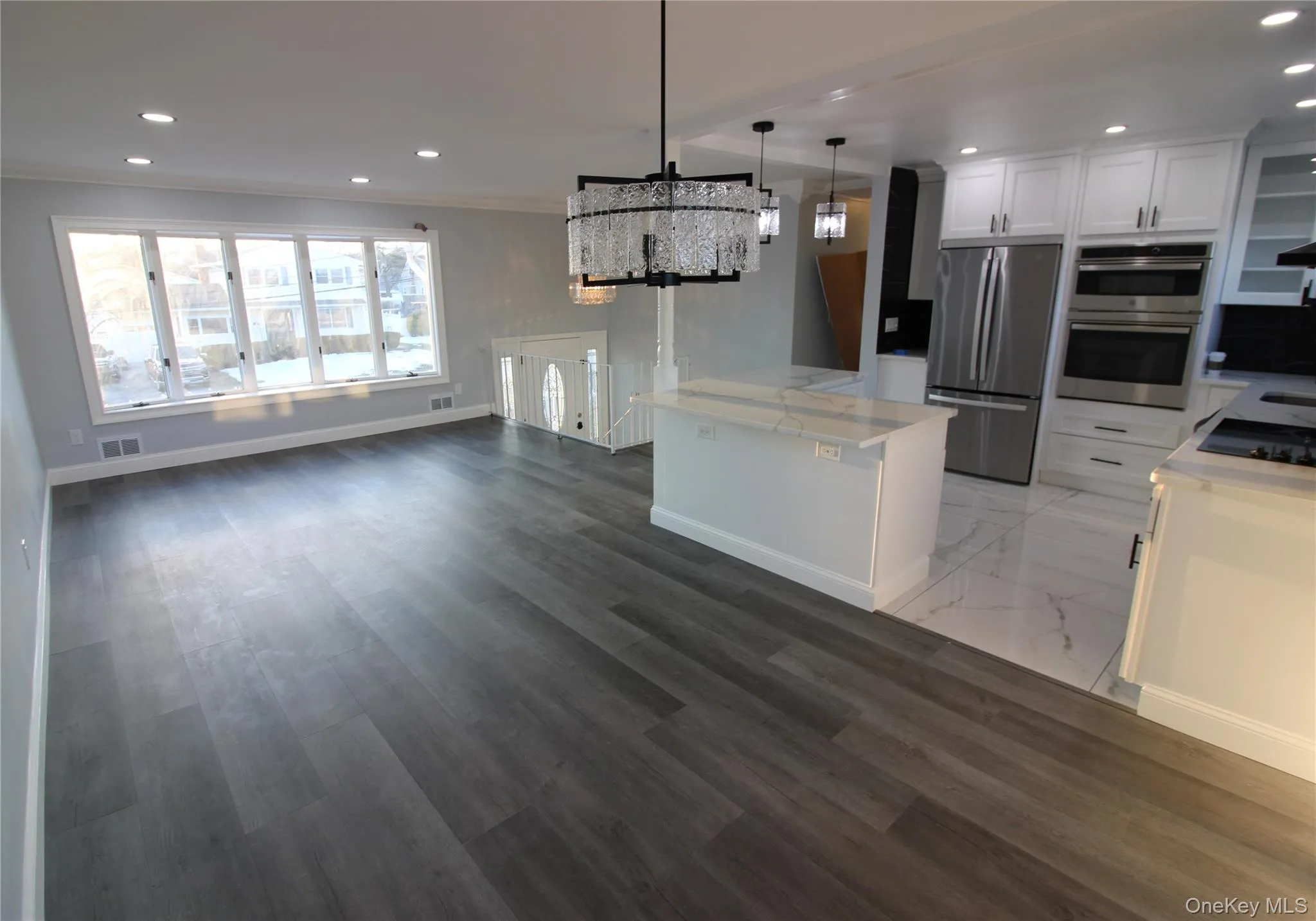 26 Circle Lane, Islip, NY, 4 Bedrooms Bedrooms, 11 Rooms Rooms,2 BathroomsBathrooms,Residential Lease,For Rent,Circle,0,968633 26 Circle Lane, Islip, NY, 4 Bedrooms Bedrooms, 11 Rooms Rooms,2 BathroomsBathrooms,Residential Lease,For Rent,Circle,0,968633
