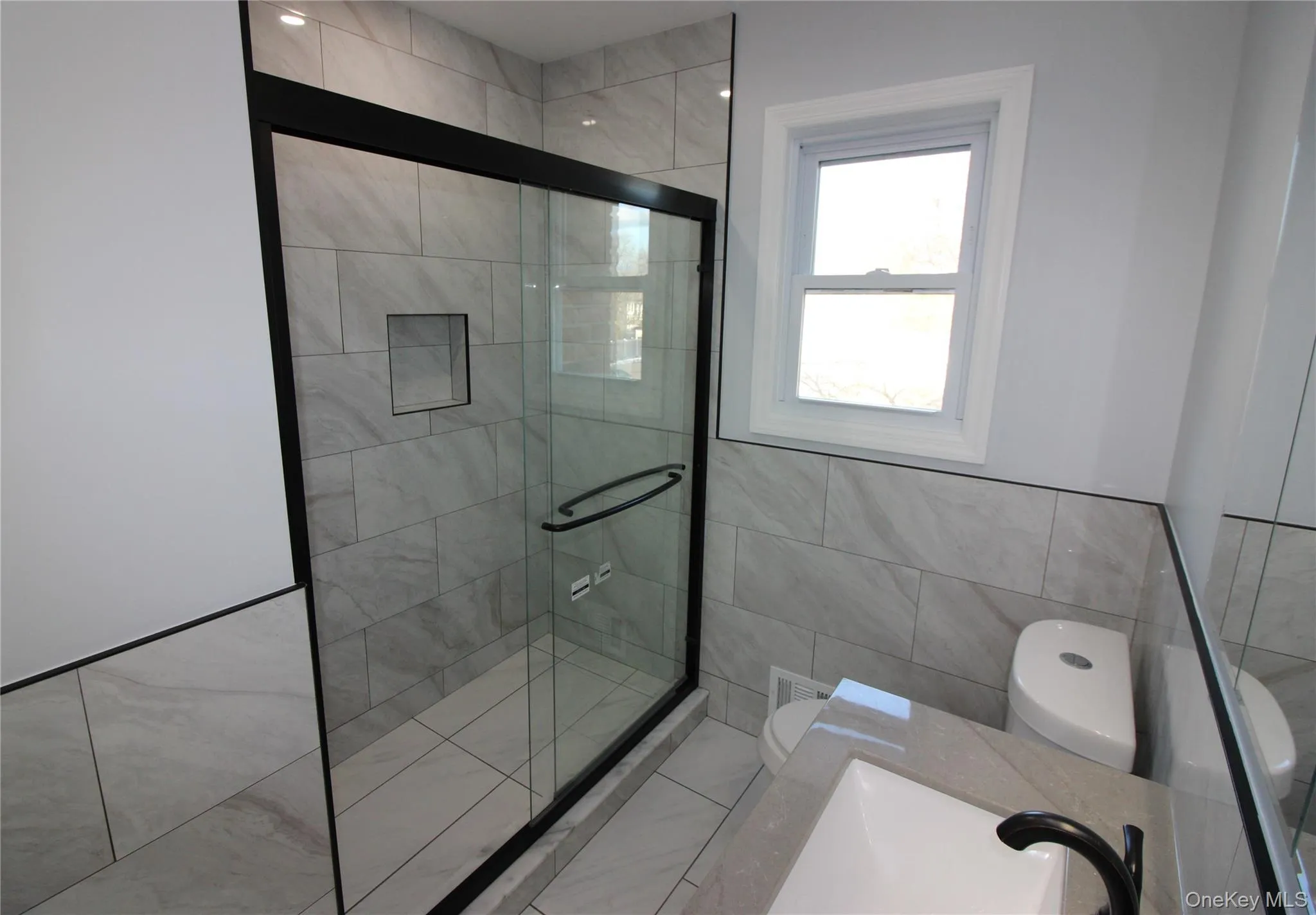 26 Circle Lane, Islip, NY, 4 Bedrooms Bedrooms, 11 Rooms Rooms,2 BathroomsBathrooms,Residential Lease,For Rent,Circle,0,968633 26 Circle Lane, Islip, NY, 4 Bedrooms Bedrooms, 11 Rooms Rooms,2 BathroomsBathrooms,Residential Lease,For Rent,Circle,0,968633