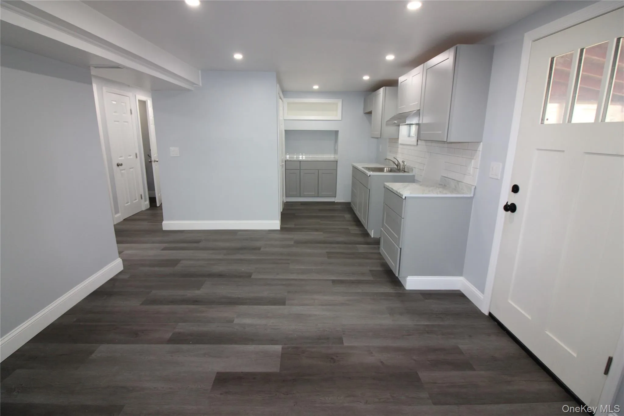 26 Circle Lane, Islip, NY, 4 Bedrooms Bedrooms, 11 Rooms Rooms,2 BathroomsBathrooms,Residential Lease,For Rent,Circle,0,968633 26 Circle Lane, Islip, NY, 4 Bedrooms Bedrooms, 11 Rooms Rooms,2 BathroomsBathrooms,Residential Lease,For Rent,Circle,0,968633