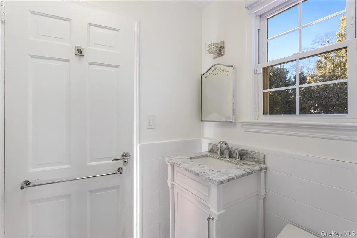 Shared full bath connecting bedroom #2 and #3. Shared full bath connecting bedroom #2 and #3.