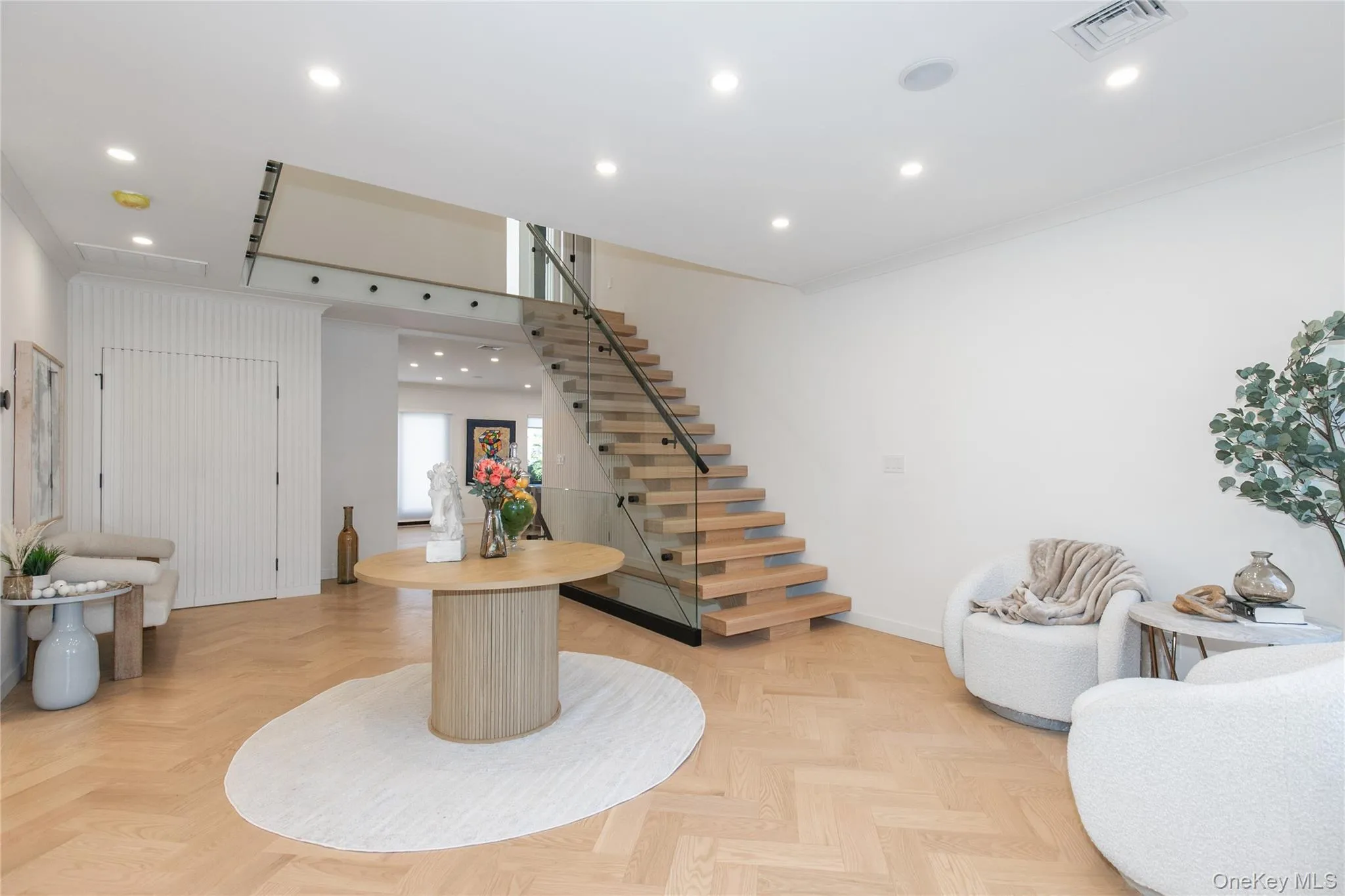 1 Bentley Road, North Hempstead, NY, 5 Bedrooms Bedrooms, 10 Rooms Rooms,4 BathroomsBathrooms,Residential,For Rent,Bentley,0,968667 1 Bentley Road, North Hempstead, NY, 5 Bedrooms Bedrooms, 10 Rooms Rooms,4 BathroomsBathrooms,Residential,For Rent,Bentley,0,968667