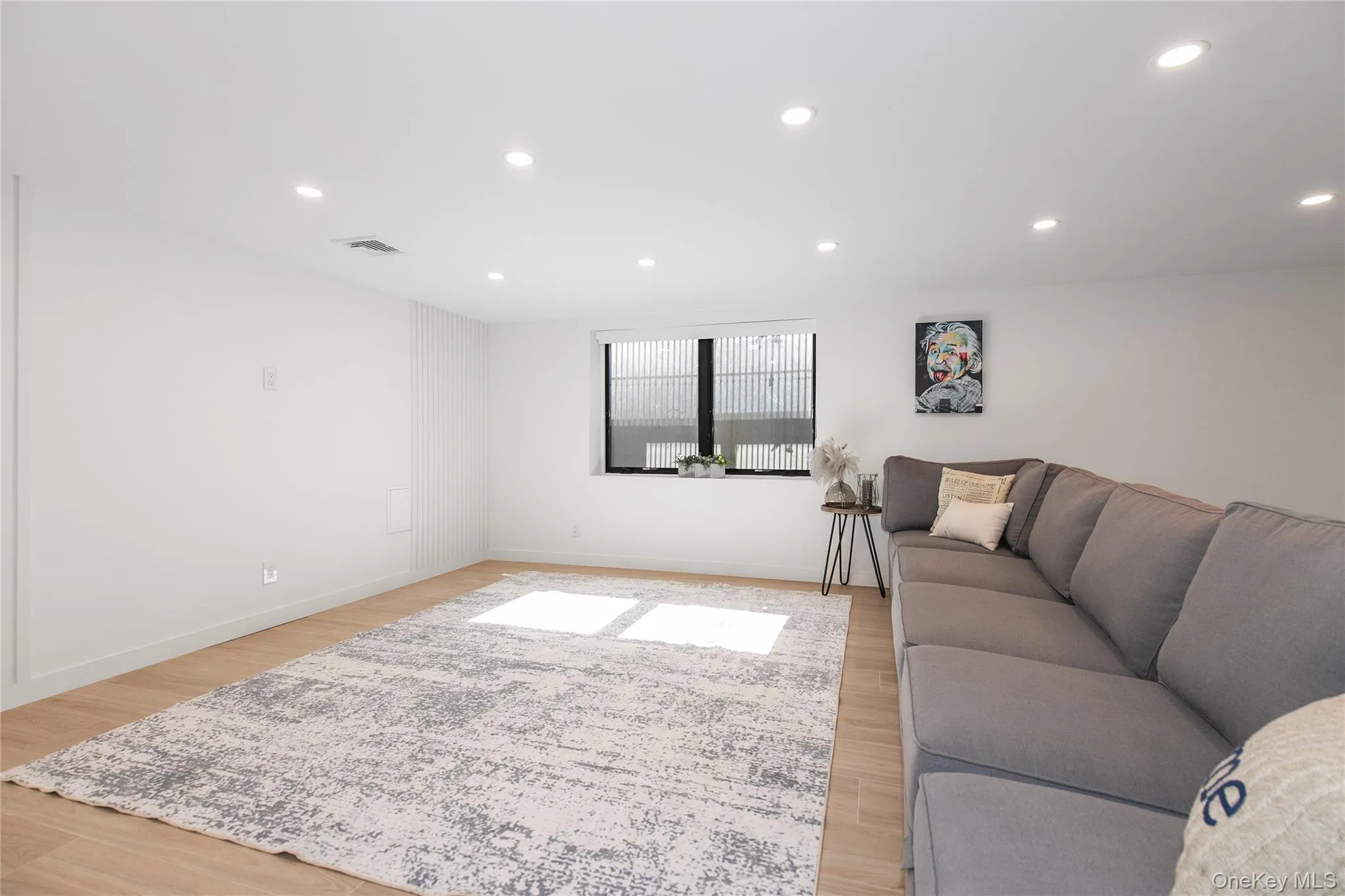 1 Bentley Road, North Hempstead, NY, 5 Bedrooms Bedrooms, 10 Rooms Rooms,4 BathroomsBathrooms,Residential,For Rent,Bentley,0,968667 1 Bentley Road, North Hempstead, NY, 5 Bedrooms Bedrooms, 10 Rooms Rooms,4 BathroomsBathrooms,Residential,For Rent,Bentley,0,968667