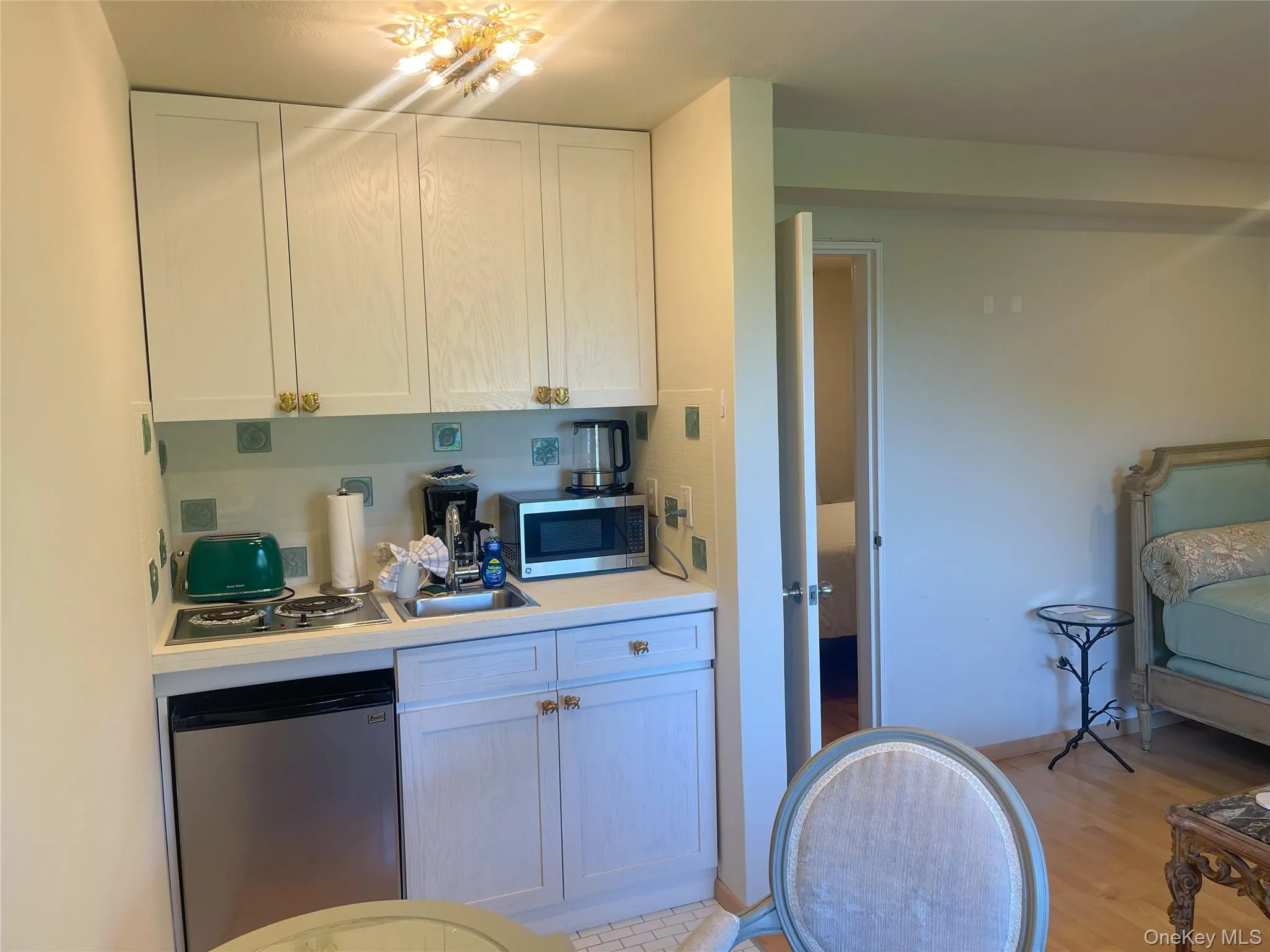 379 Bluff Road, East Hampton, NY, 1 Bedroom Bedrooms, 3 Rooms Rooms,1 BathroomBathrooms,Residential Sale,For Rent,Bluff,0,968679 379 Bluff Road, East Hampton, NY, 1 Bedroom Bedrooms, 3 Rooms Rooms,1 BathroomBathrooms,Residential Sale,For Rent,Bluff,0,968679